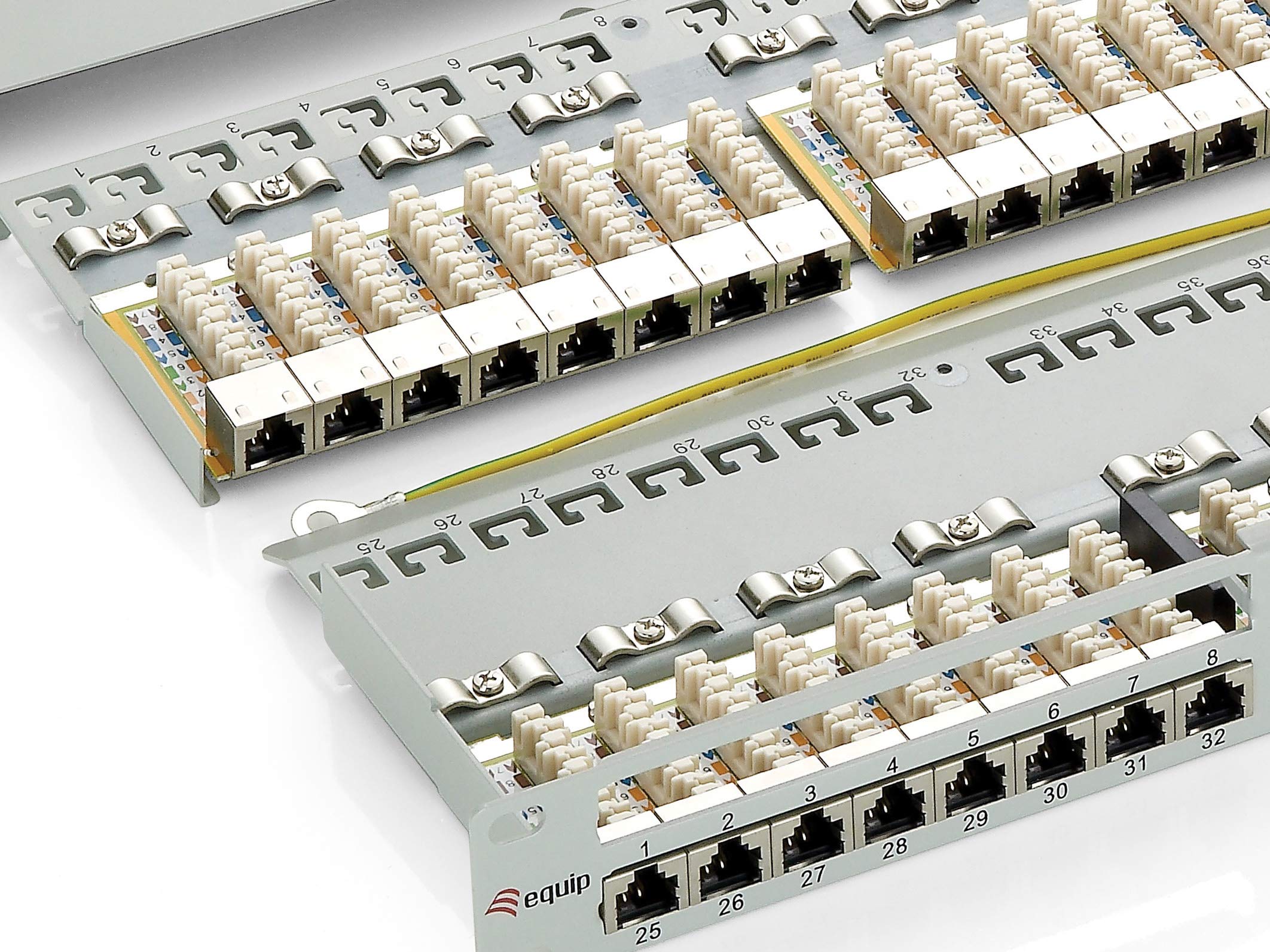 Equip Patch Panel 19 - Tablero de conexiones, color plateado