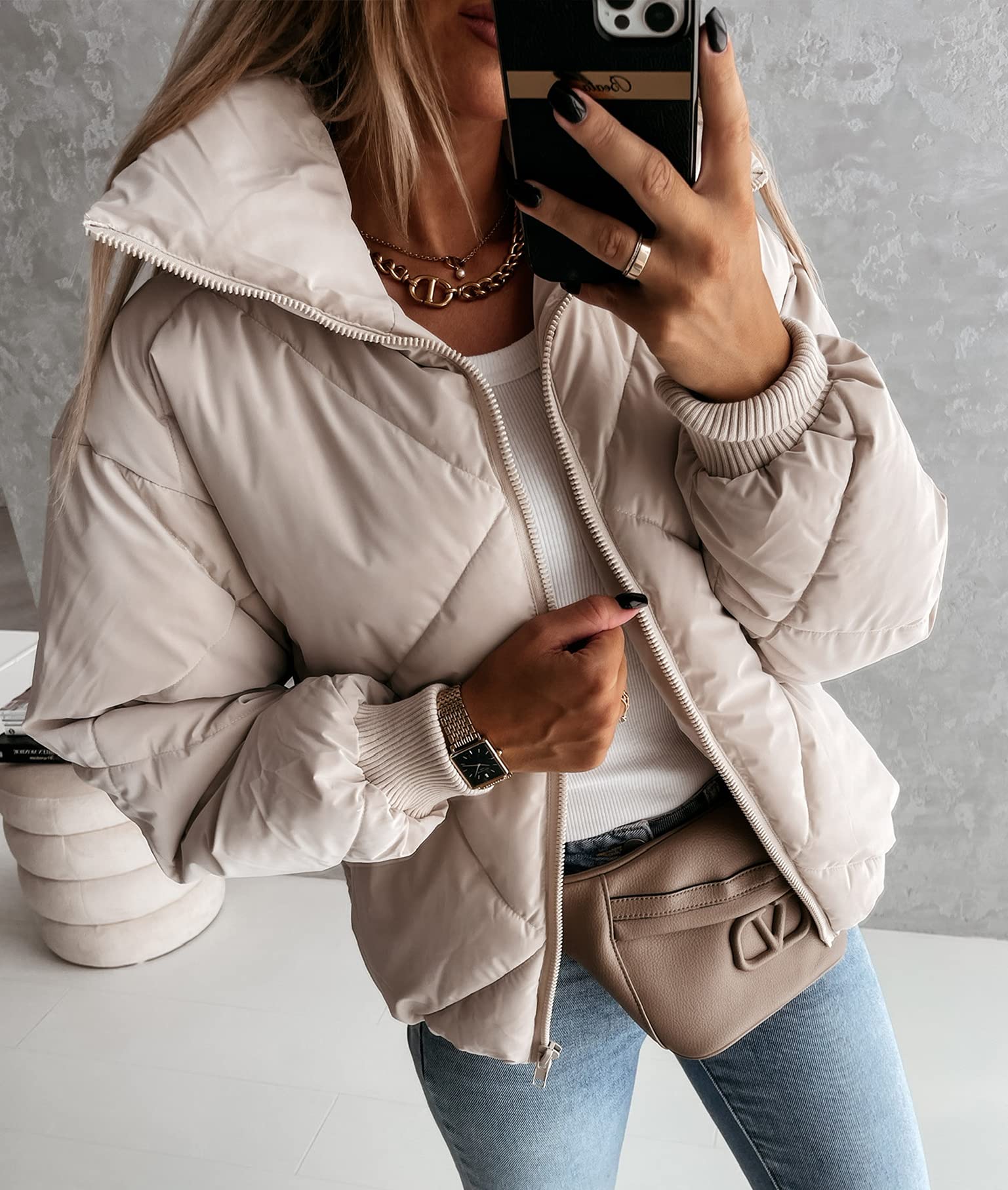 Newffr Women's Quilted Puffer Vest Sleeveless Lightweight Zip Up Jacket Winter Warm Coat Outerwear