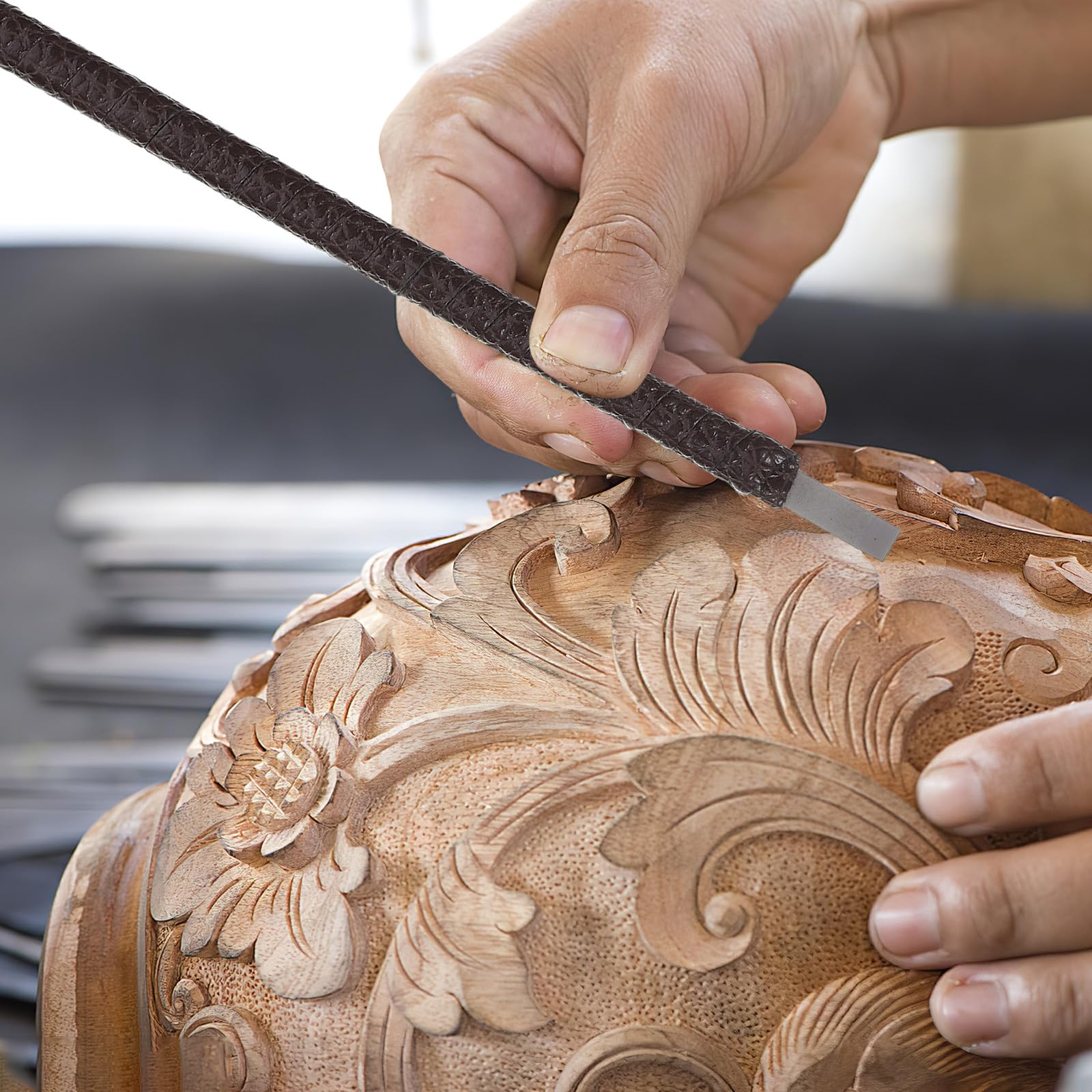 Set da 8 Utensili per Intaglio del Legno in Tungsteno, Coltelli e Scalpelli con Custodia Portatile, Kit per Artigiani e Principianti per Lavorazione e Incisione del Legno