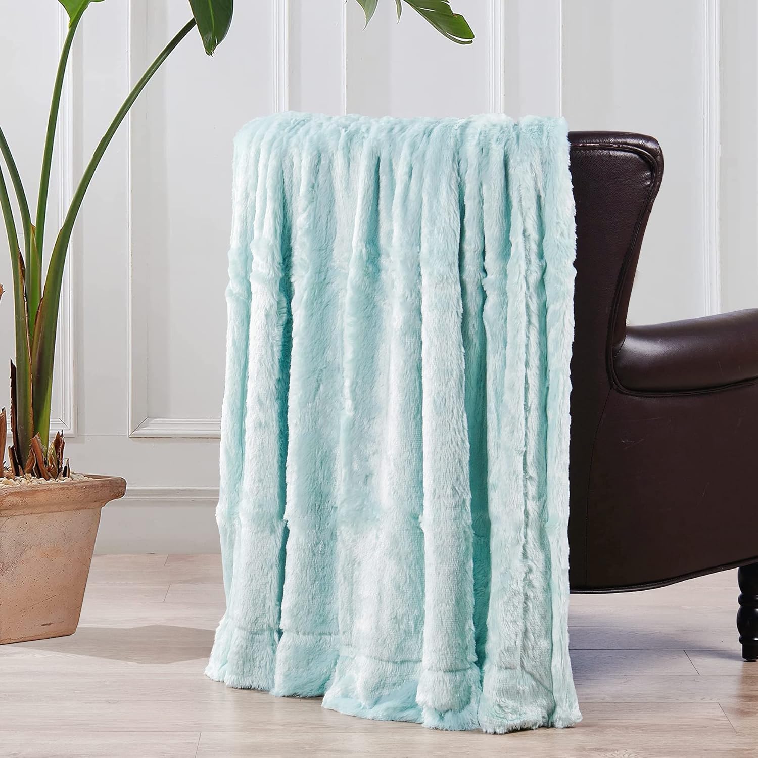 Super Soft Double Sides Fluffy Faux Fur Lightweight Throw Blankets, Plush Warm Cozy Fuzzy Luxury Blanket for Couch Sofa Chair Bed Cover, 50" x 70", Light Blue