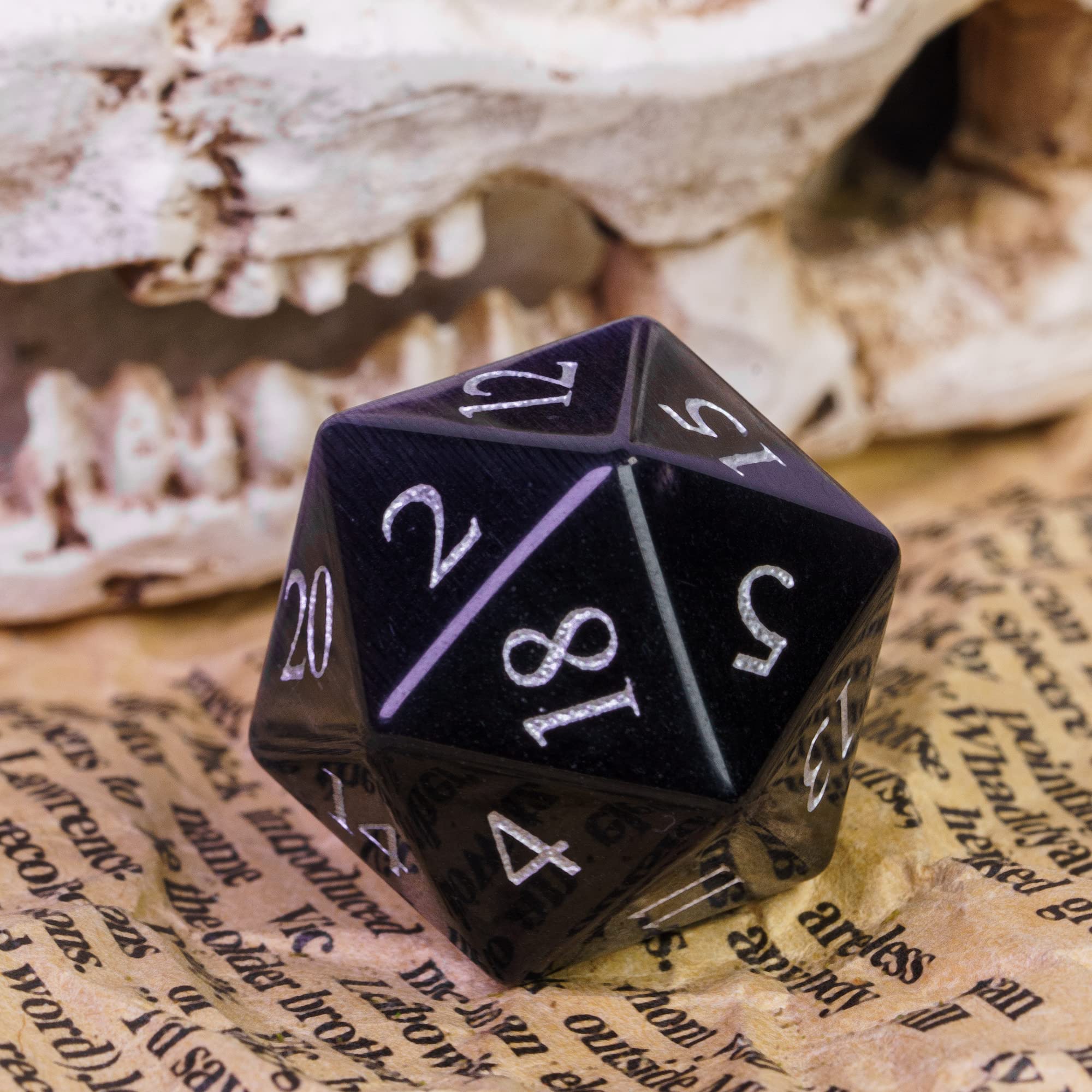 UDIXI Juego de dados de piedras preciosas naturales, 7 dados DND de cristal para mazmorras y dragones, dados D&D hechos a mano para juegos de mesa MTG (ojo de gato morado oscuro)