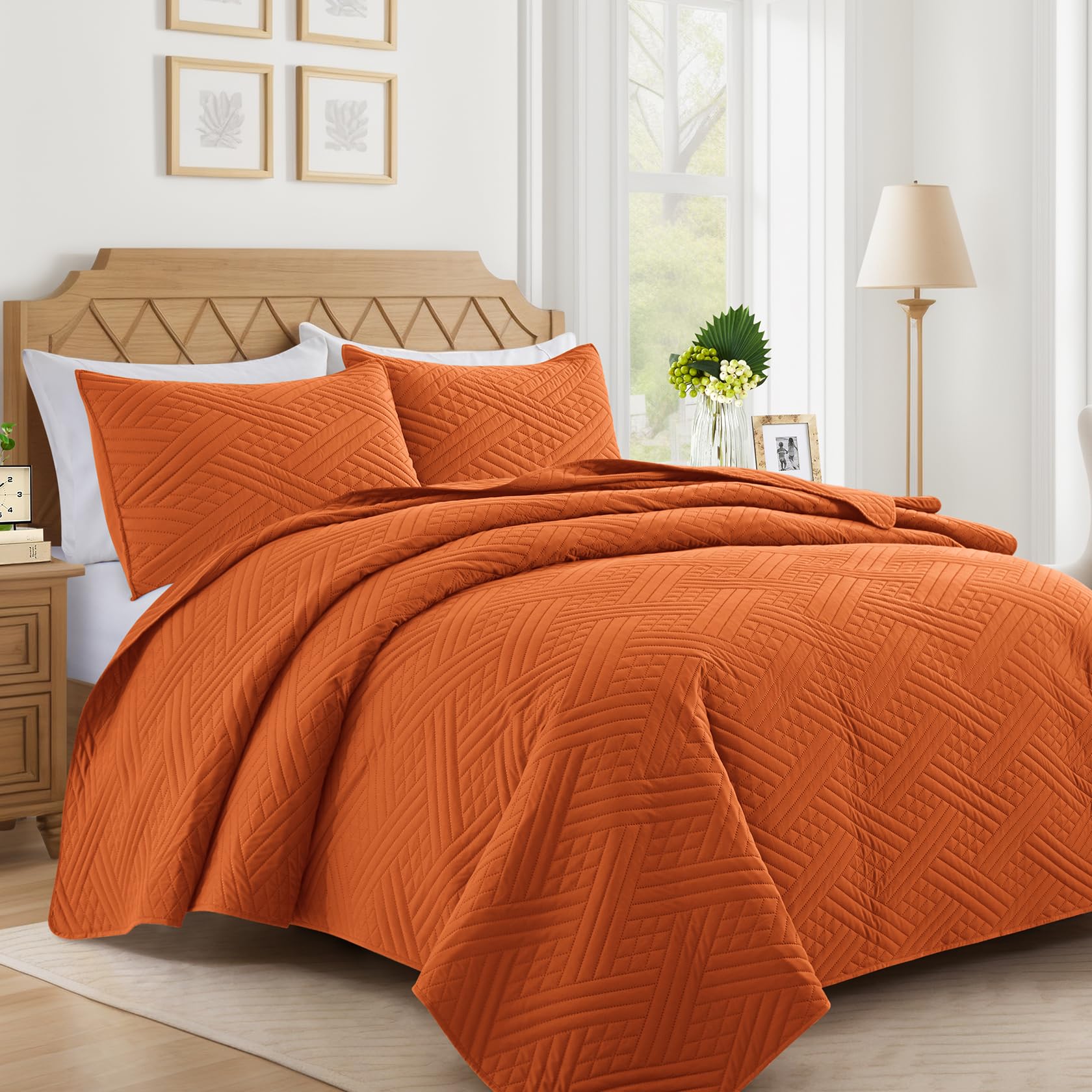 lavsiry burnt orange quilt king size with striped pattern, lightweight soft summer thin microfiber bedspread & coverlet bedding set for all seasons - 3 piece(1 quilt, 2 pillow shams)