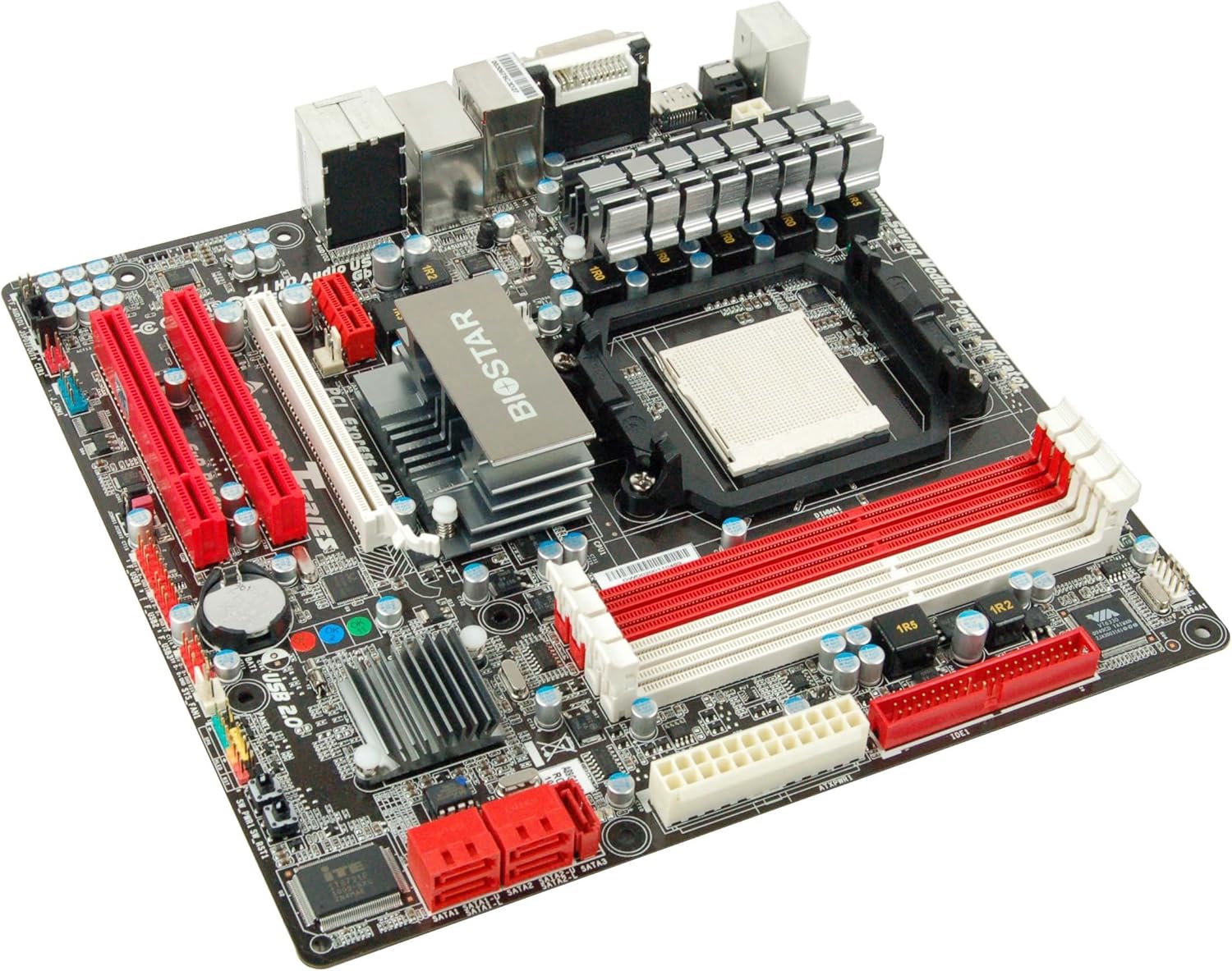 Biostar TA890GXE Review: Testado por 30 dias para gamers com AMD