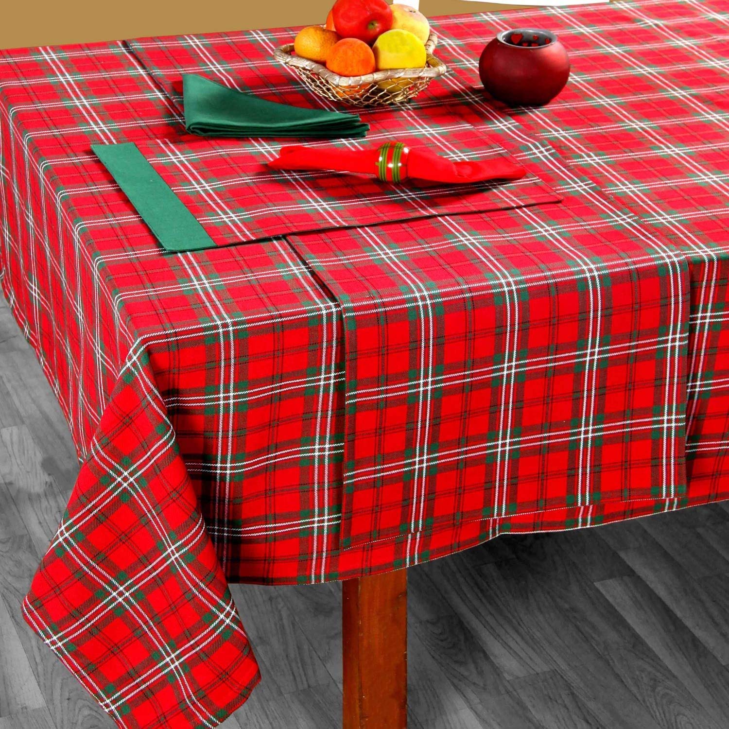 Homescapes Red Prince Edward Tartan Christmas Tablecloth, 137Cm X 228Cm In