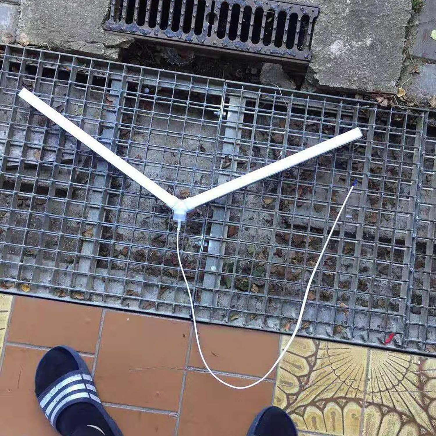 Hexagon LED Light Bars, Connectors & Power Cable Accessories – DIY Modular Honeycomb Garage Lighting System Parts for Ceiling, Gym, Workshop, Studio Replacement (Power Cable 1.5m/5ft)