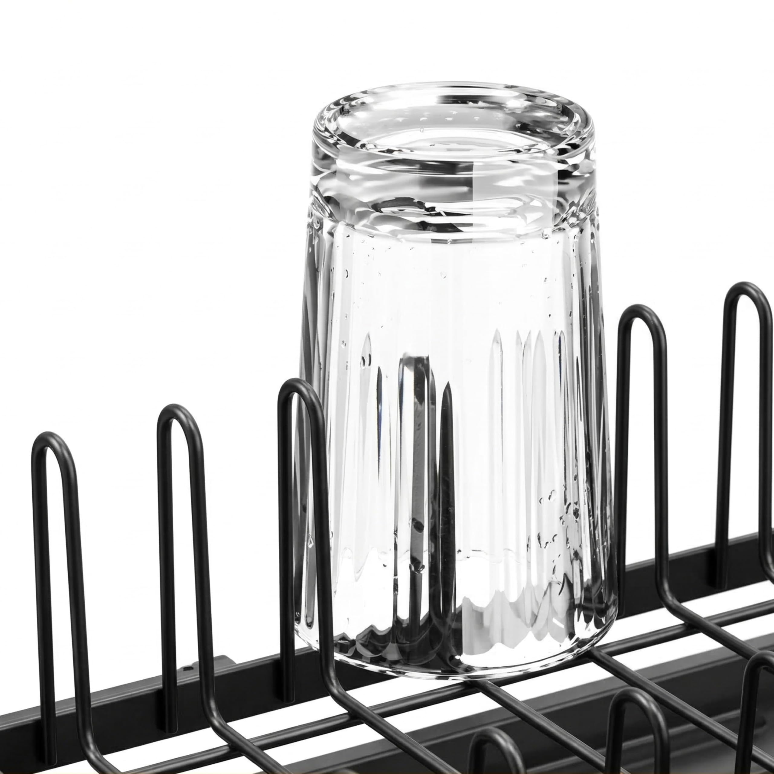 Erreke Scolapiatti Estensibile sopra il Lavello con Tappetino in Silicone Multiuso, Scola Piatti Regolabile in Acciaio Inox, Portaposate, 17,6 x 38-50 cm, Nero | Scolapiatti da tavola. Scolapiatti regolabile in acciaio inox. Porta posate. Guadagno posto