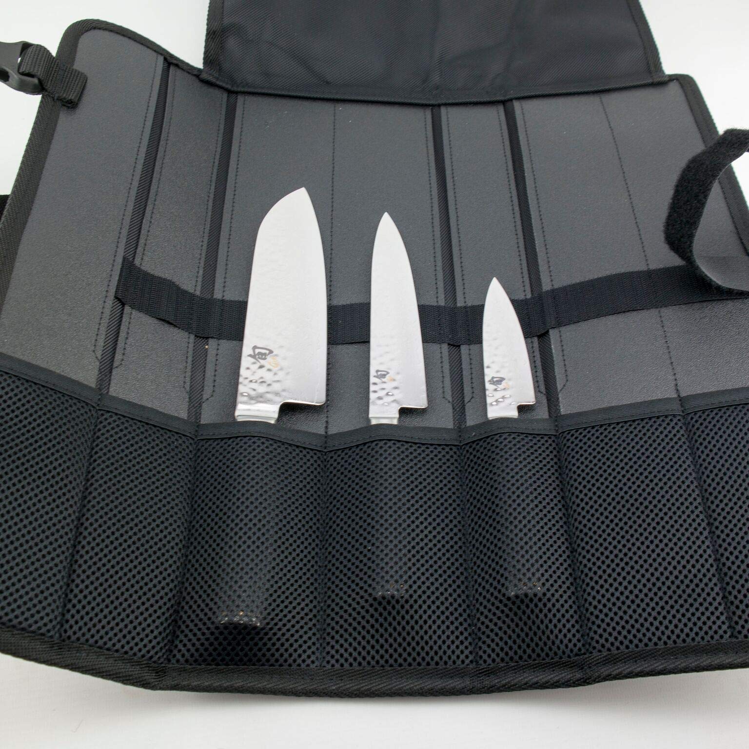 KAI Shun Tim Mälzer Damast-Messerset | KAI Messertasche + TDM-1700 (Officemesser) + TDM-1701 (Allzweckmesser) und TDM-1702 (Santoku)