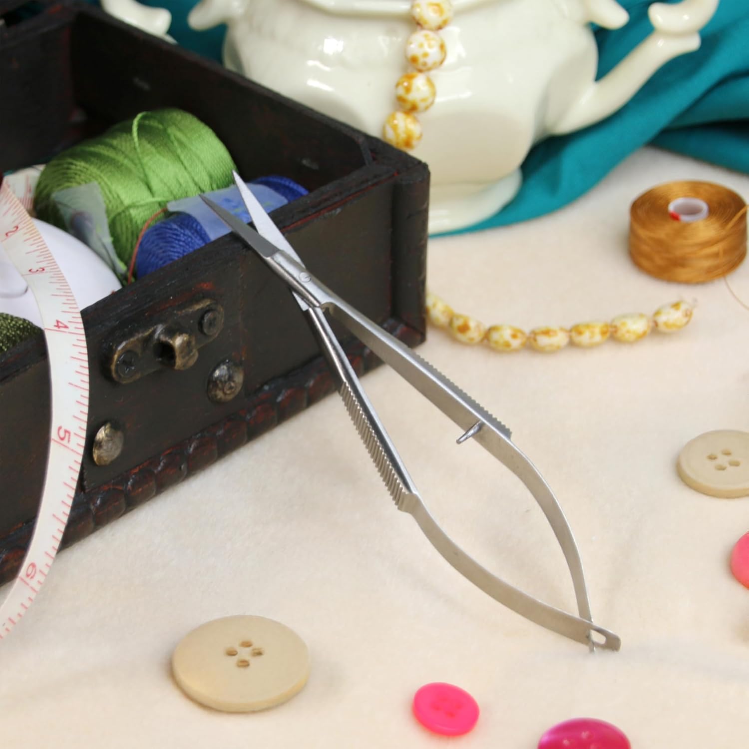 The Beadsmith Extra-Fine Thread Snips – 4.5” Long – Spring Action Handle – Super Sharp Blades & Extra-Fine Tips – Use for Threads, Textiles, Yarn, Paper, Arts and Other Crafting Materials