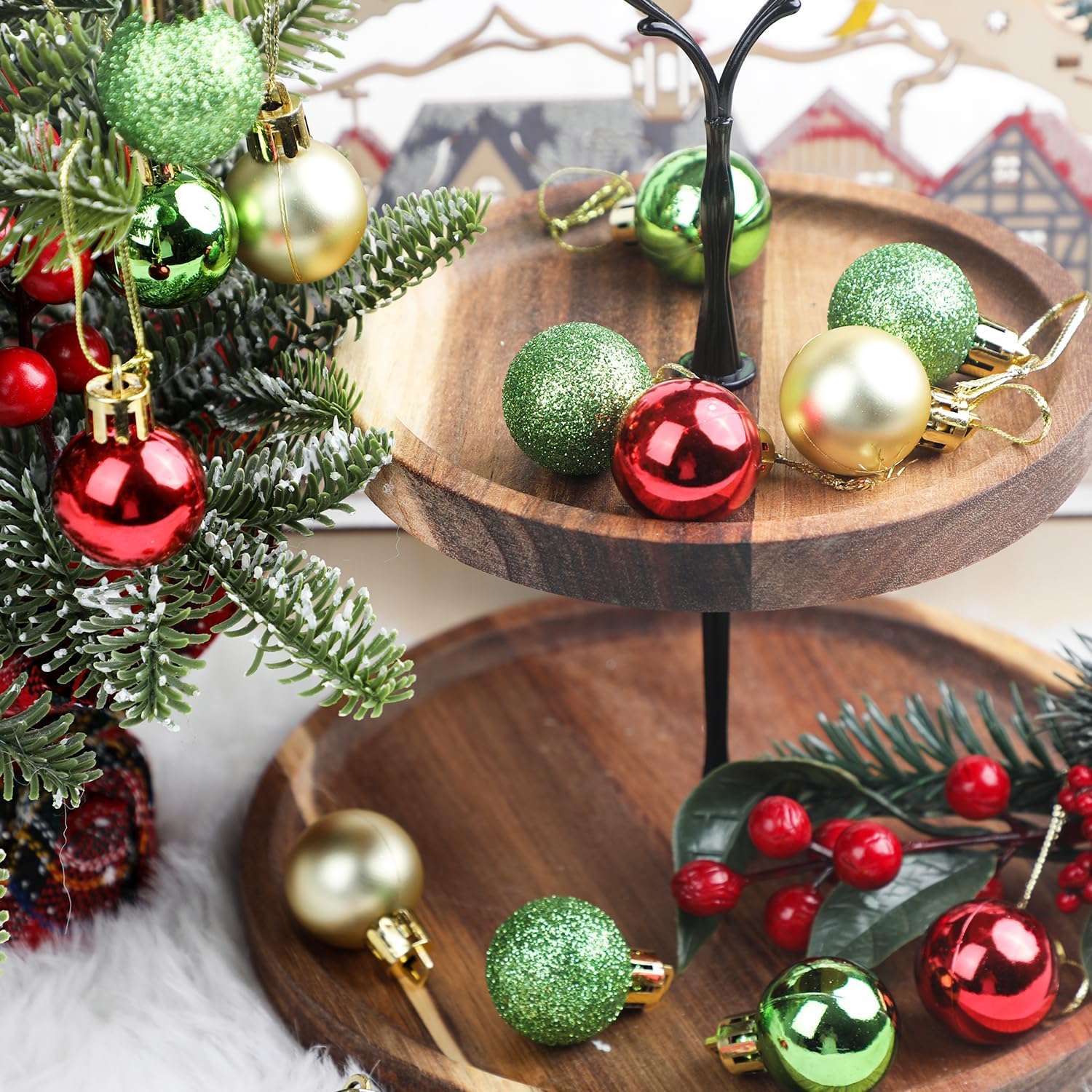 SULOLI 49PCS Bolas de Navidad de 3cm，Conjunto de Bolas de Navidad，Hermosa Bola de Árbol de Navida,Bolas Navideñas de Plástico para Decoración del Banquete de Boda，Cumpleaños(Verde, Rojo y Amarillo)