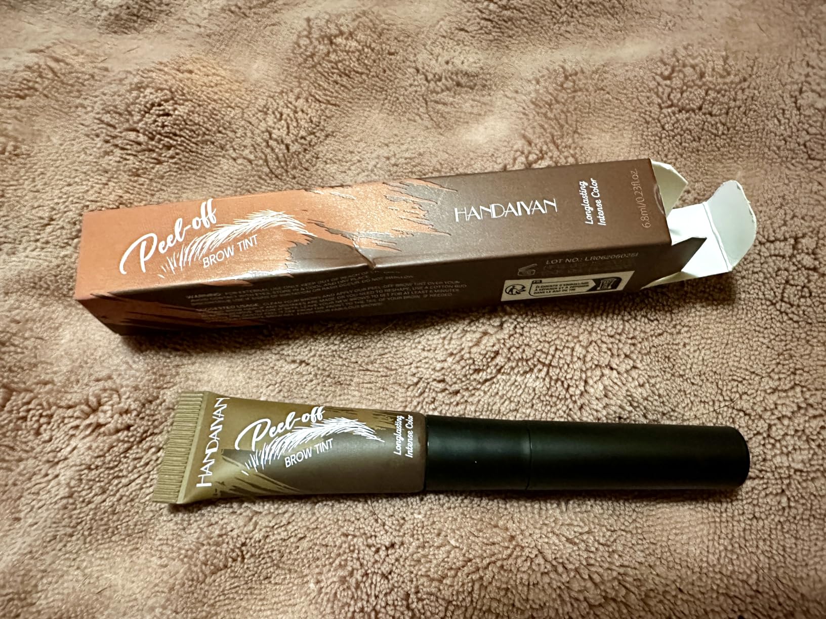 FeiCuiYun Eyebrow Tattoo Peel Off Tint Gel for Women, Dark Brown Peel Off Eyebrow Tint with 150°Small Curved Tray, Last Up to 5 Days, Waterproof, Fuller & Defined Looking Brows (04#Chocolate)