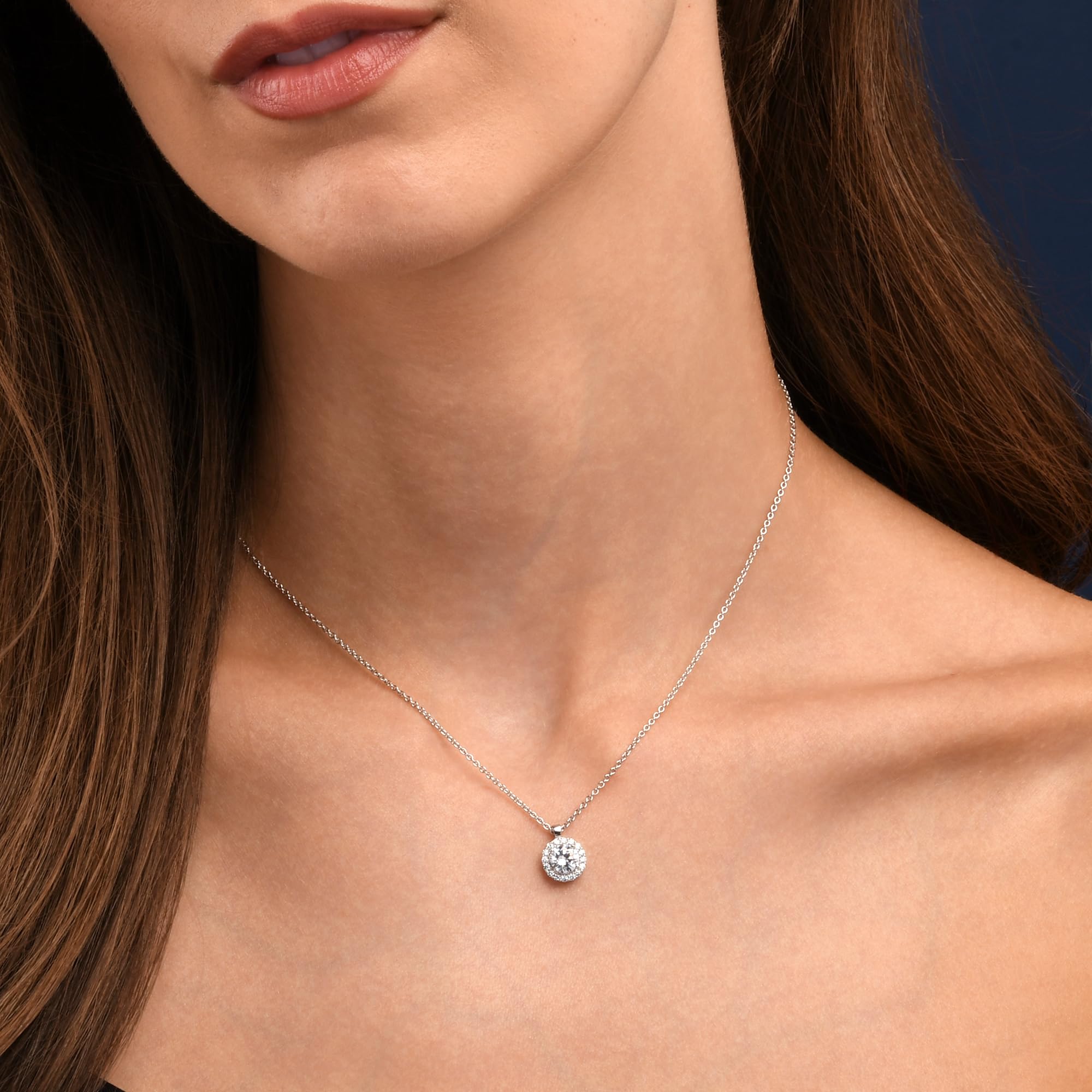 Diamond Treats Collana Donna in Argento Sterling 925 con Pendente Halo e Pietra Centrale Colorata, Zirconi Cubici AAA, Catena Regolabile, Idea Regalo Elegante