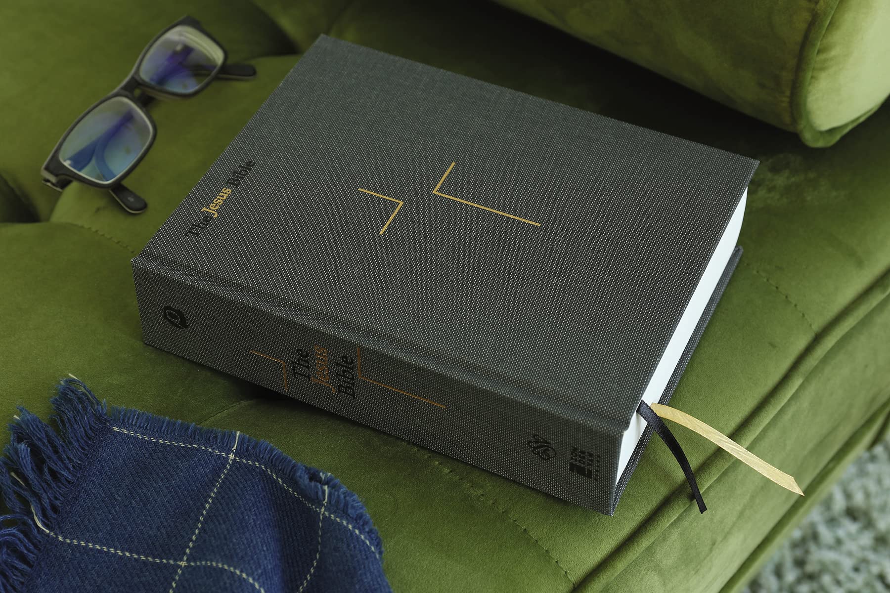 The Jesus Bible, ESV Edition, Cloth over Board, Gray - Image 6