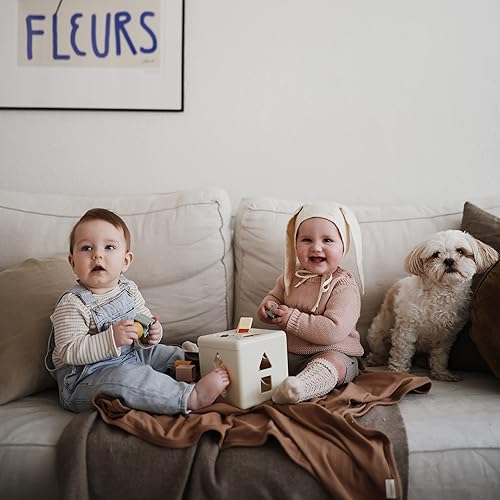 Miniatura 5 de mushie Caja de clasificación de formas (original) Juguete educativo de aprendizaje para niños pequeños con 12 formas Fabricado en Dinamarca (más