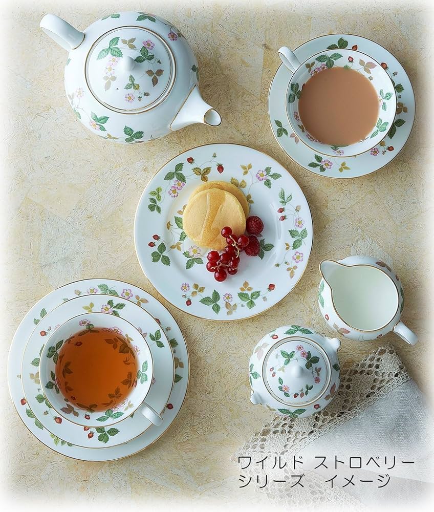 食器 1358 /WILD STRAWBERRY Amazon.com | Wedgewood Wild Strawberry 8-Inch Soup Bowl