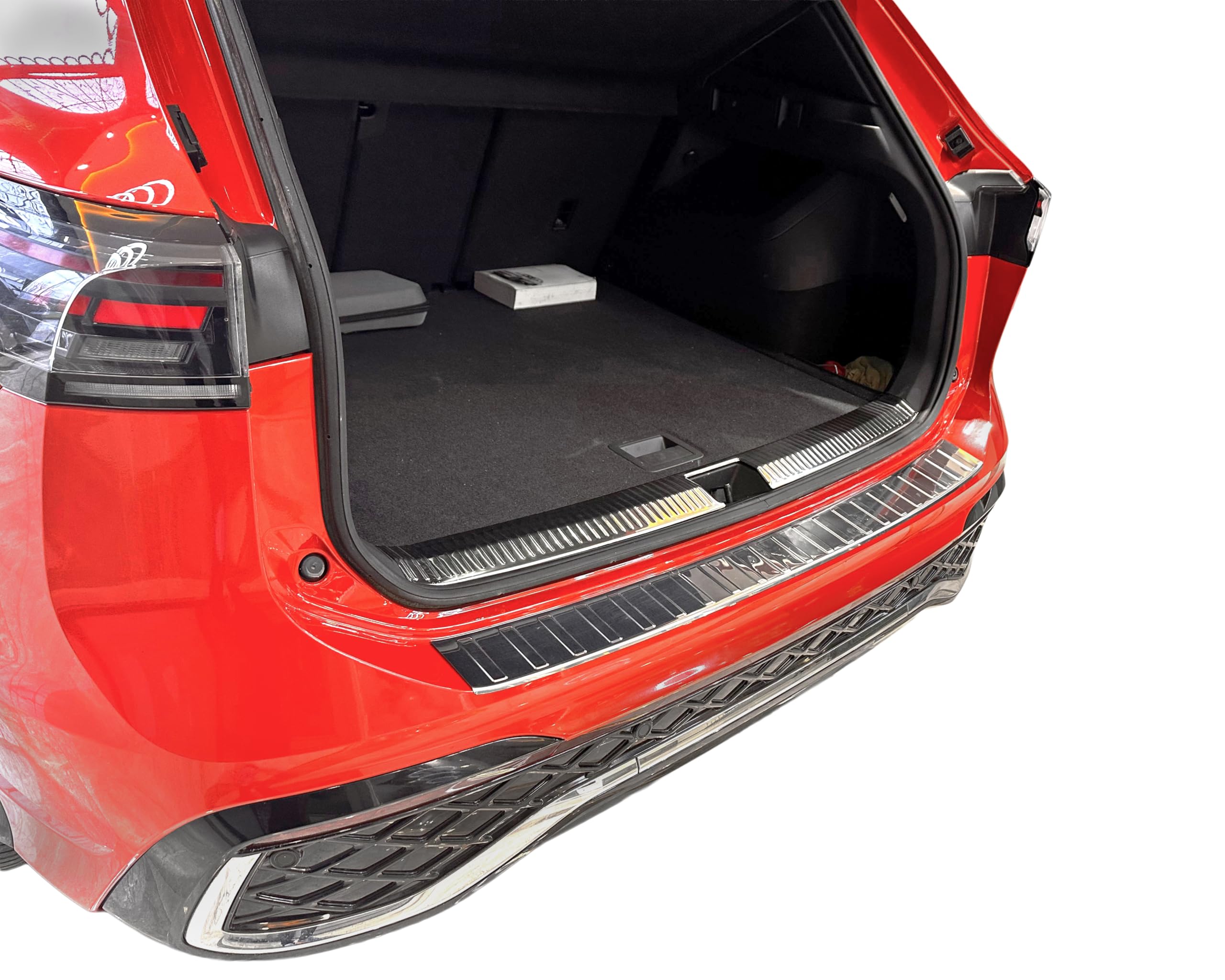 RECAMBO Ladekantenschutz Edelstahl Chrom passend für VW Tiguan III CT1 BJ ab 2024 - Kratzschutz, passgenaue Kontur, rostfreier Edelstahl, klebebandbasiert, schnelle Montage