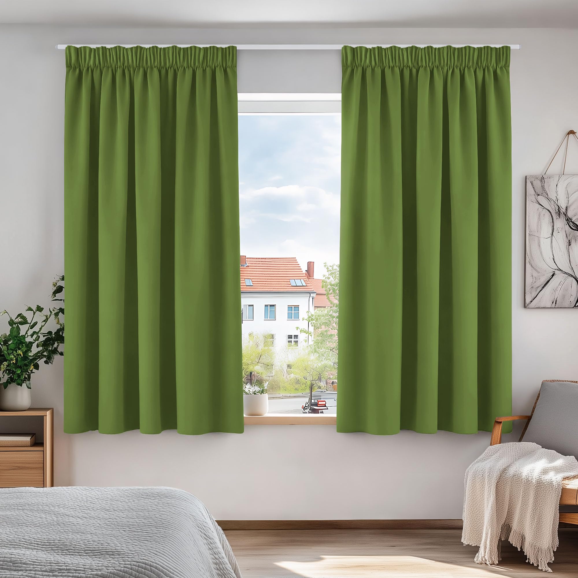 Deconovo Green Super Soft Curtains Thermal Insulated Pencil Pleat Blackout Curtains For Livingroom 46 X 54 Two Panels