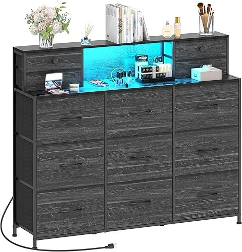 Cómoda negra con estación de carga y luces LED de 13 cajones, cómodas para dormitorio, cómodas largas y baúles de cajones para sala de estar,
