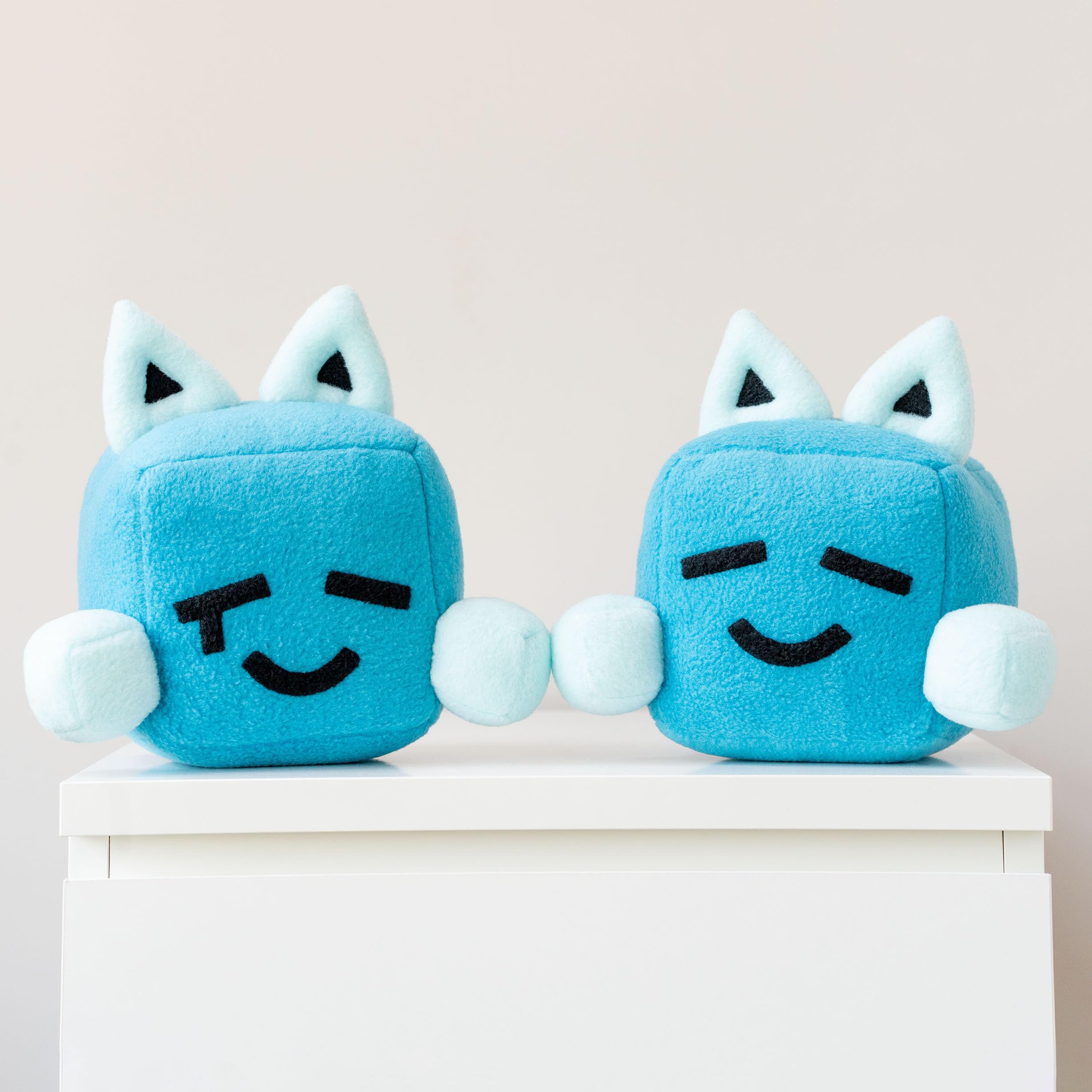 Big Blue Cube Plush Toy – Inspired by Just Shapes & Beats – 7.8