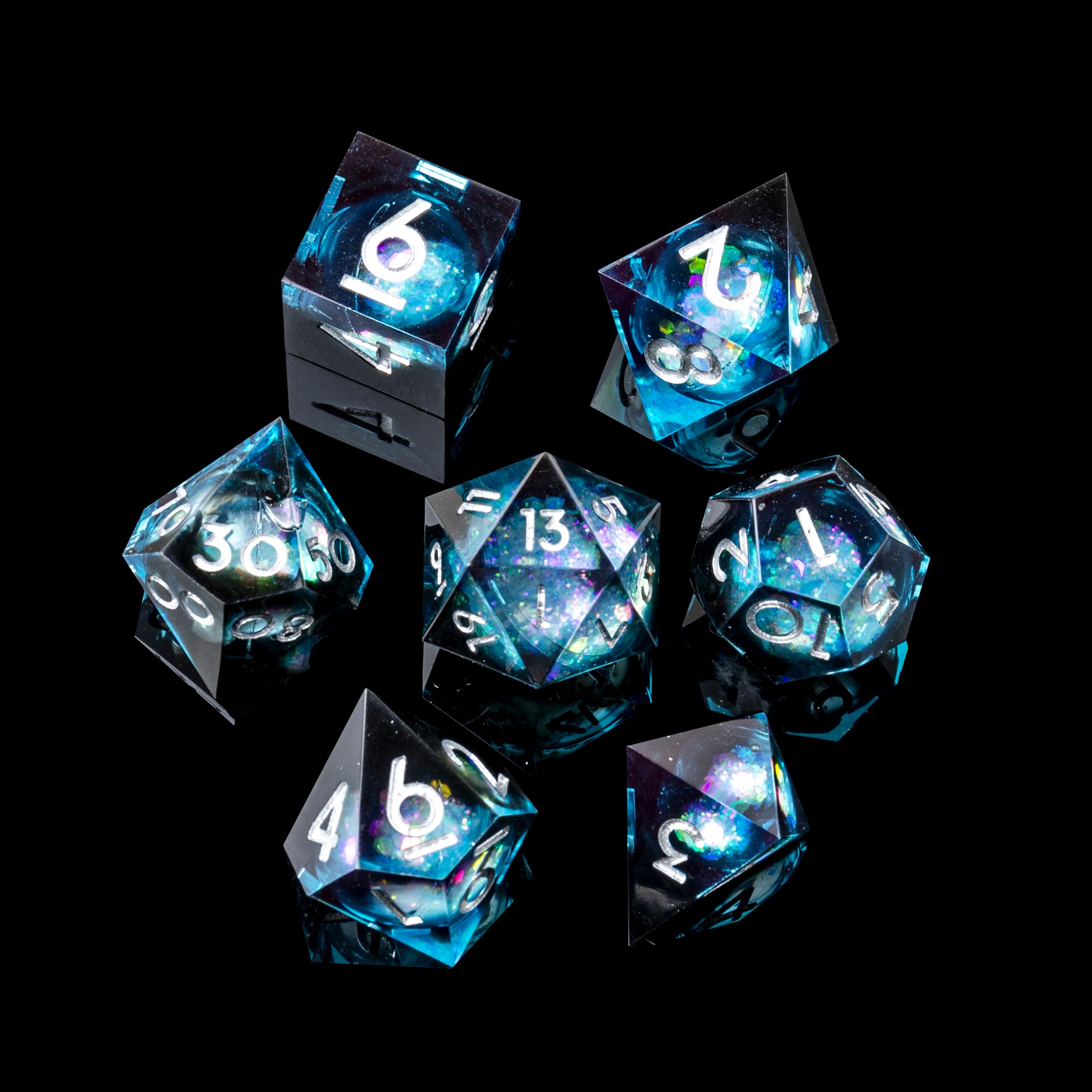 Liquid Core - Juego de dados DND, 7 dados de resina con bordes afilados para Calabozos y Dragones, dados poliédricos RPG D&D hechos a mano, juego de dados para juegos de rol D20 D12 D10 D8 D6 D4 con