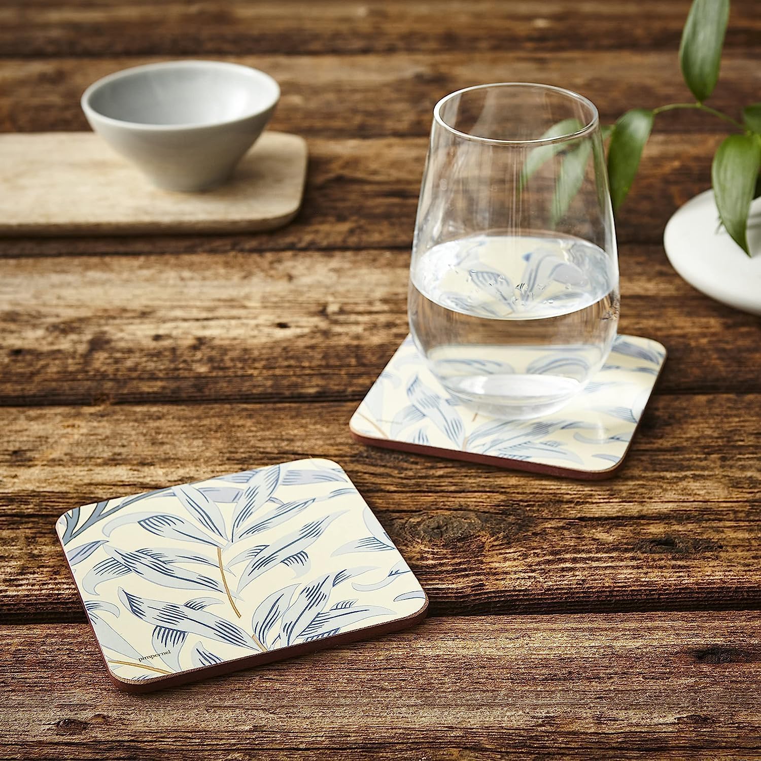 Pimpernel Morris & Co Willow Bough Blue Coasters, Set of 6 - Heat-Safe Drinkware Mats with Floral Design & Cork Backing for Dining Table Styling & Giftable Tableware for Special Occasions