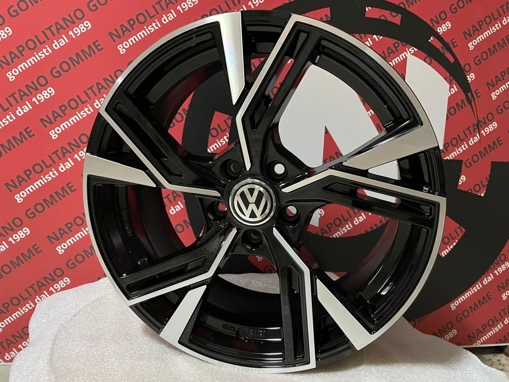 4 Cerchi in lega per Golf 5 6 7 8 17 pollici modello rs5 nero diamantato