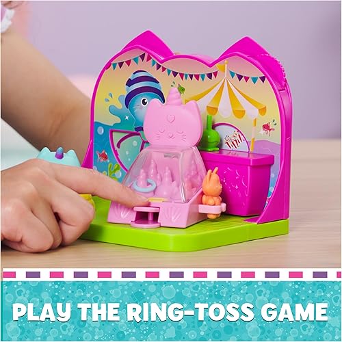 Miniatura 5 de Spin Master Gabby's Dollhouse Sala de Carnaval de Kitty Narval, con figura de juguete, juguetes sorpresa y muebles de casa de muñecas, juguetes para