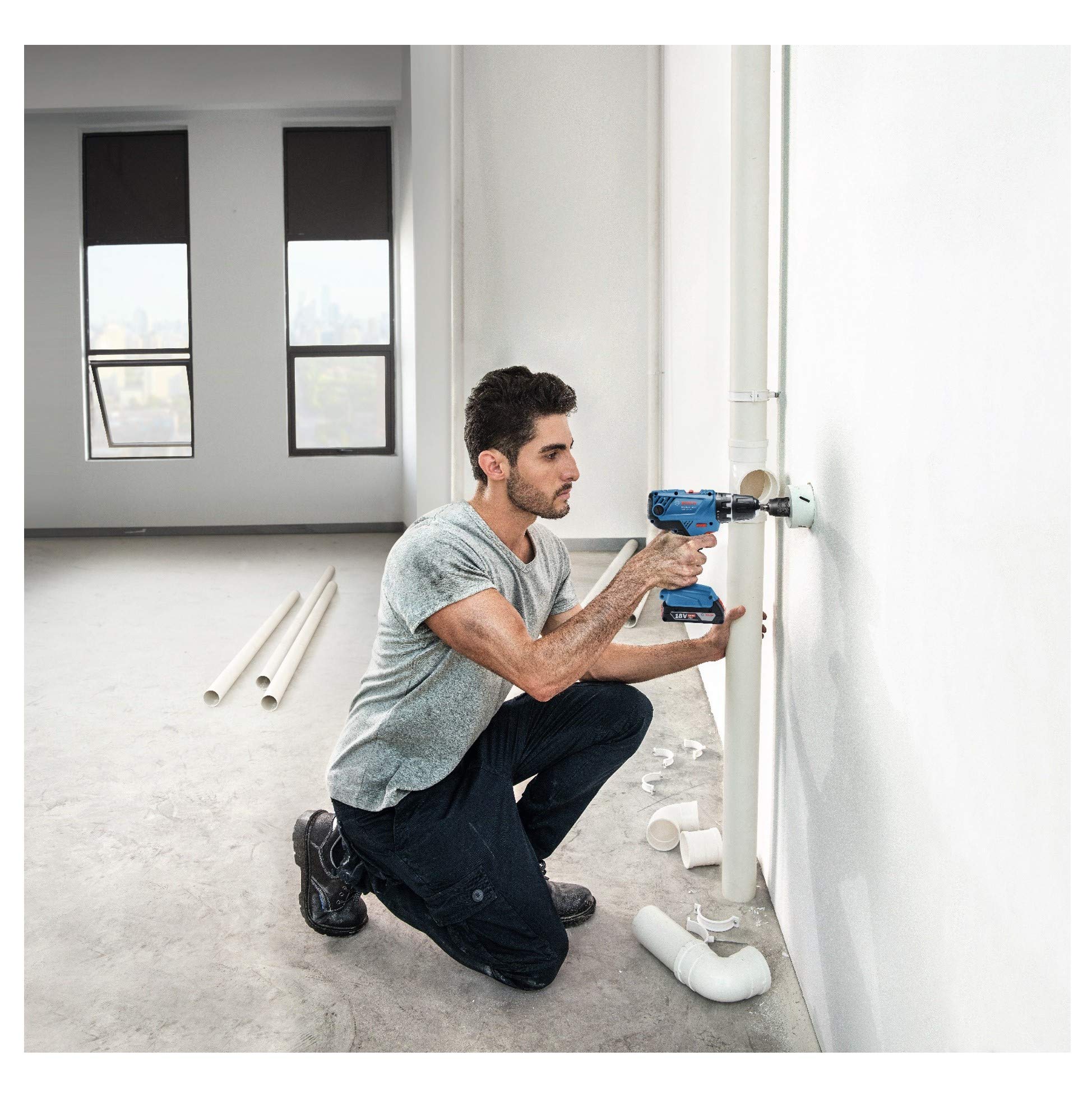 Bosch Professional 18V System Akku Schlagbohrschrauber GSB 18V-21 (inkl. 2x 2.0Ah Akku, 40tlg. Zubehör Set, L-BOXX) - Amazon Exclusive