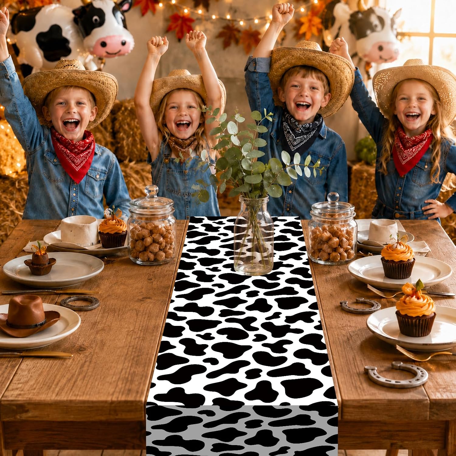 6 Pcs 14 x 108 Inch Cow Print Table Runner, Plastic Disposable Black White Cow Print Table Runners for Western Cowboy Birthday , Farmhouse Animal Theme Party Decorations