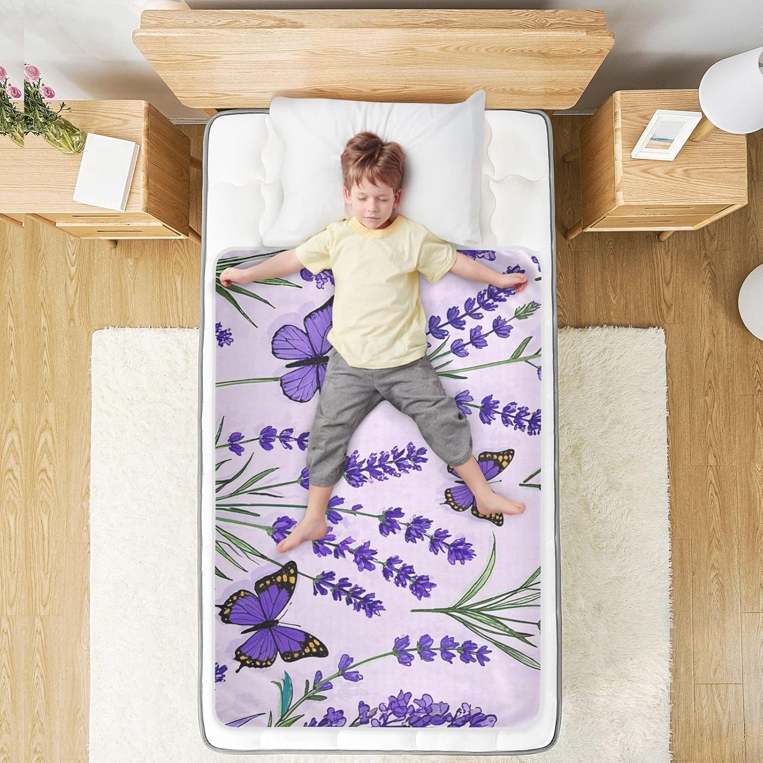 Purple Lavender with Butterflies Potty Training Pee Pad Highly Absorbent Baby Diaper Changing Pad Portable Pee Mats for Baby Boys Girls, 52" L x 34" W para viajar