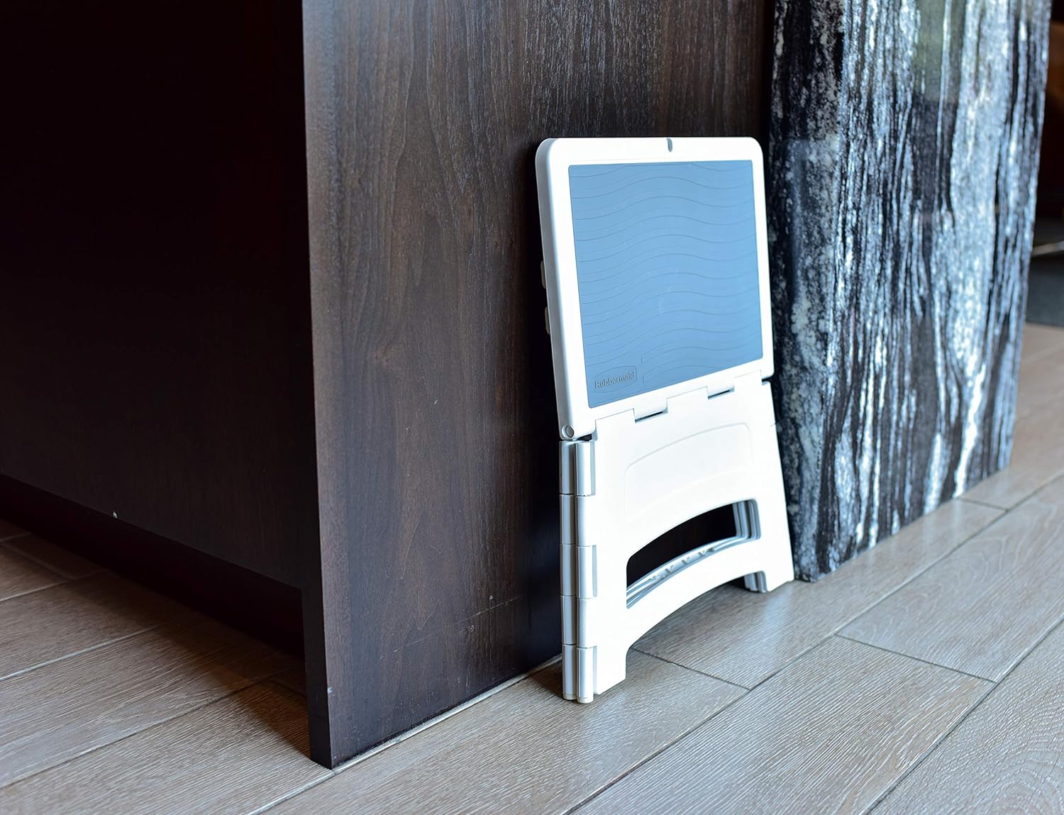 Rubbermaid Mini Folding Step Stool, Short, Foldable, Lightweight with Slip Resistant Treads and Non-Slip Feet, White