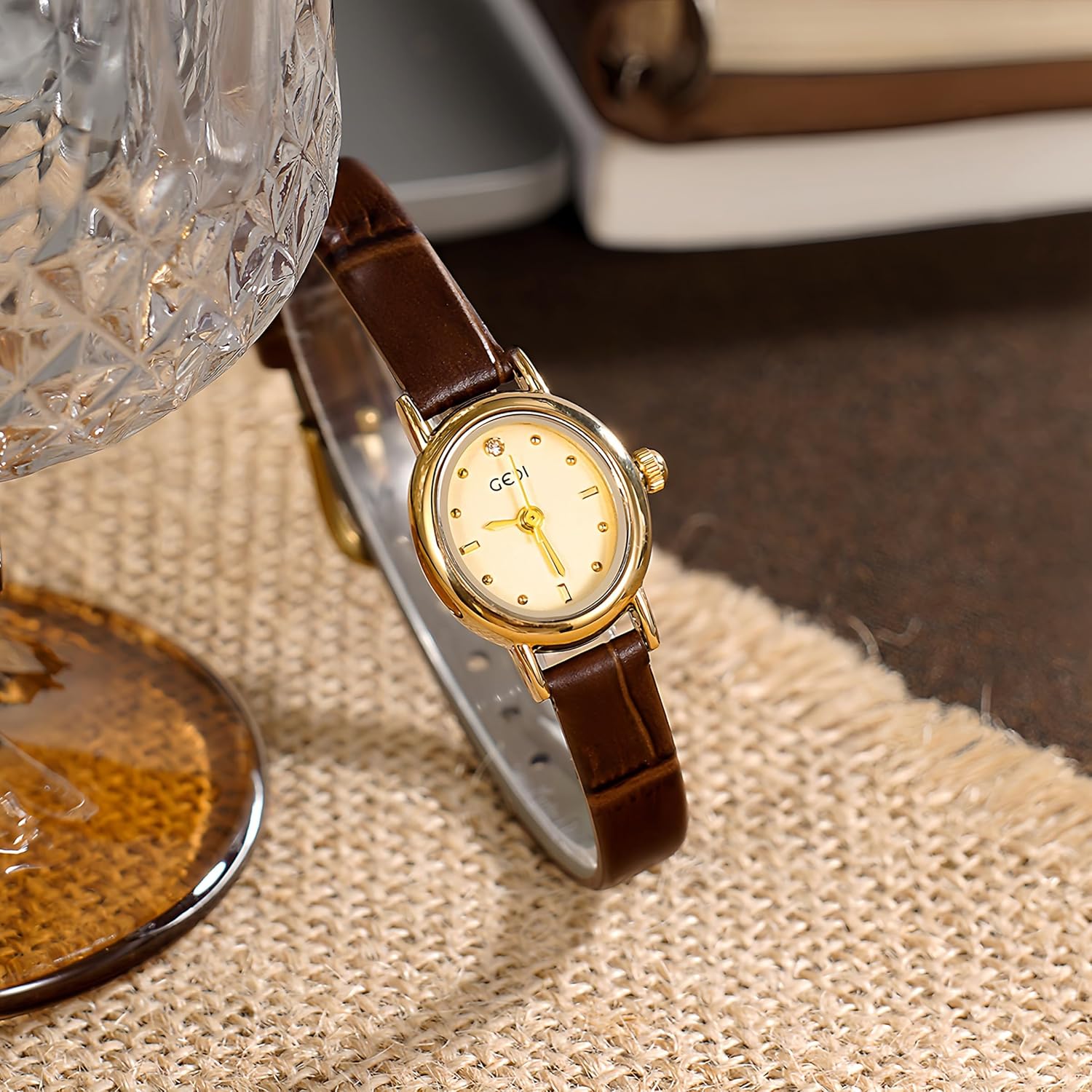 Gosasa Elegant Retro Women's Watch with Leather Strap Fashion Dress Diamond Small Oval Face Ladies Watch Casual Waterproof Quartz Wristwatch - Image 3