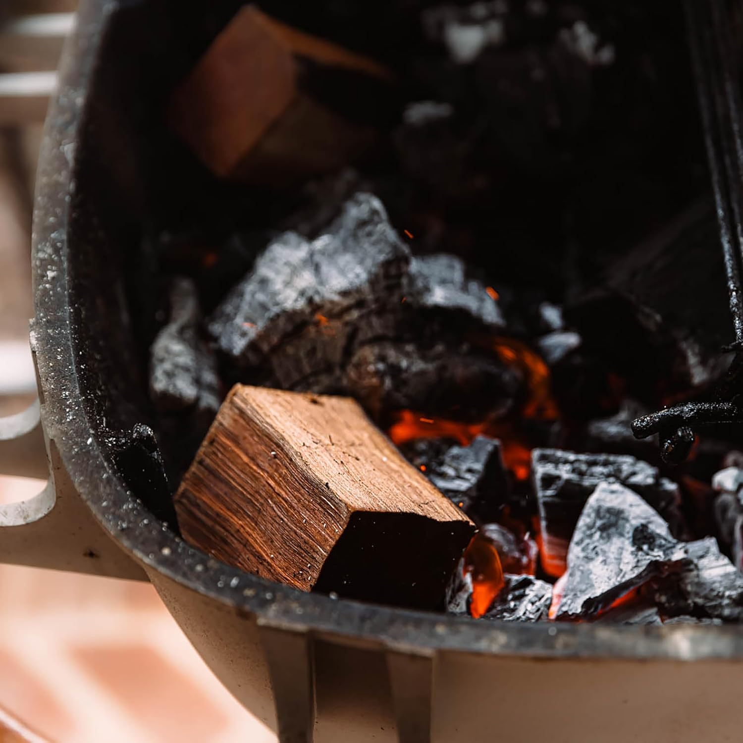 Fire & Flavor Premium All Natural Smoking Wood Chunks, 4 Pounds, Cherry, Sweet, Mild & Fruity for Use with Pork & Ribs, All Meats, Great for Charcoal Grills and Smokers, USA Made