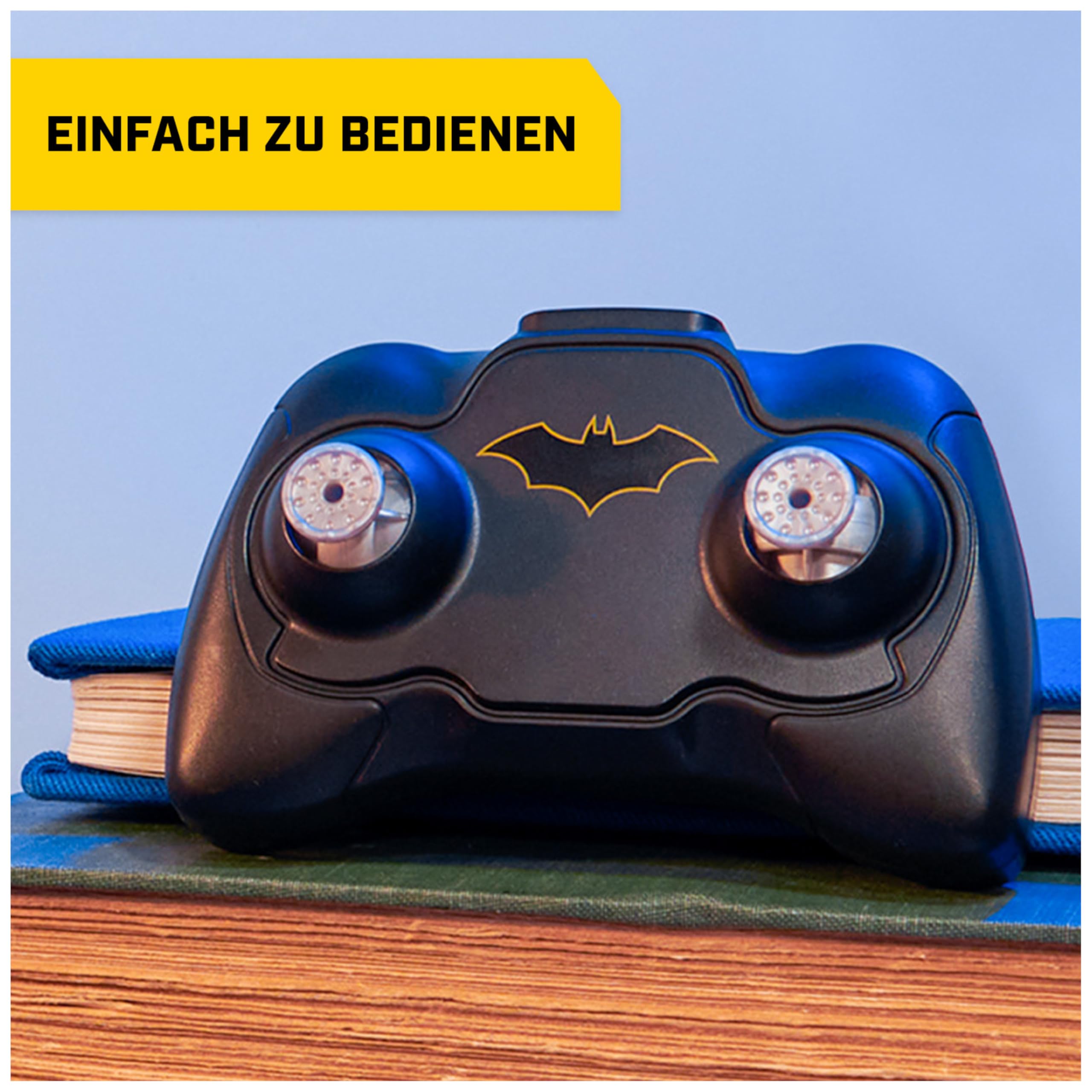 DC Comics - Batman Batmobile mit Fernsteuerung und Batman Figur (10cm) (2,4 GHz), einfach zu Fahren, kompatibel mit den Batman-10cm-Figuren, Maßstab 1:20, ab 4 Jahren