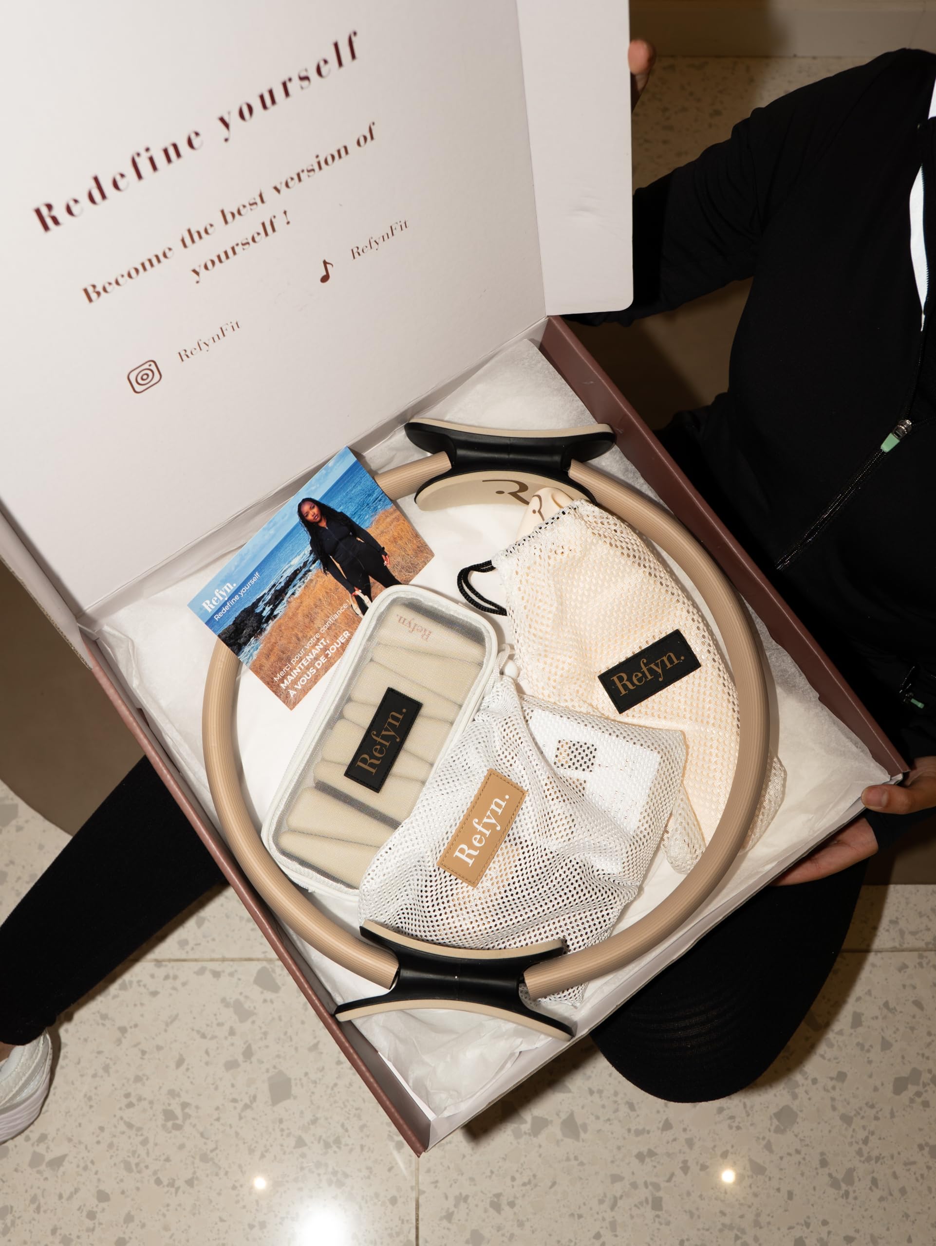 Kit Pilates Maison avec Poids Chevilles, Anneau, Bandes Résistance, Ballon, Cercle - Fitness, Yoga, Musculation
