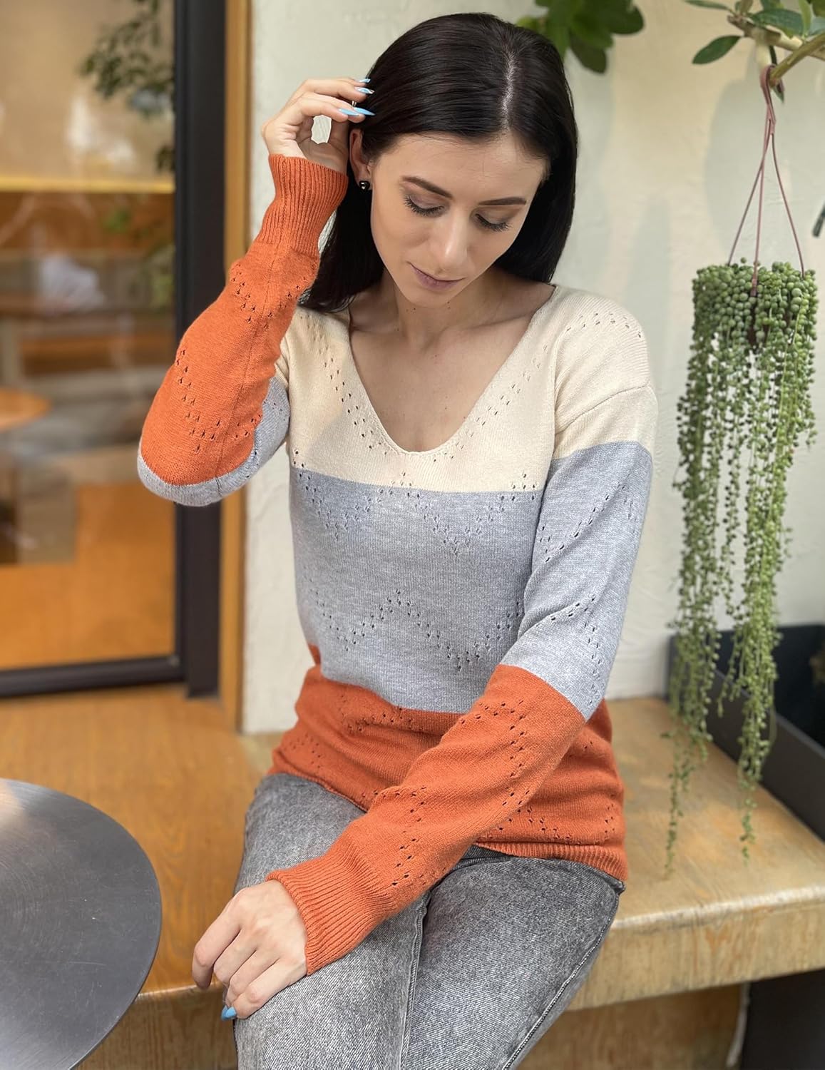 Zeagoo Womens Sweaters Fall Trendy Casual Long Sleeve Shirt Lightweight V Neck Off Shoulder Crochet Pullover Top Outfit - Image 2