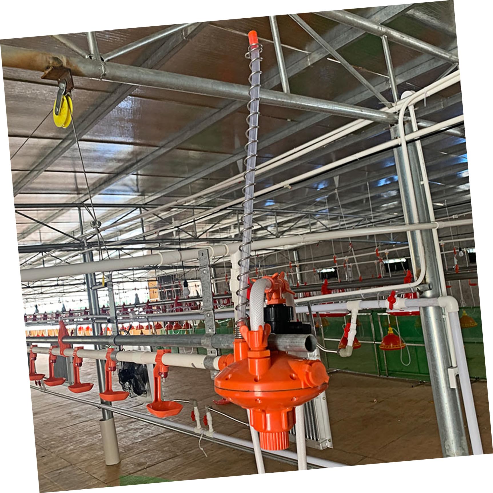 1pezzi Riduttore Pressione Acqua Automatico Per Pollame Valvola Regolatrice in Sicura e Durevole Accessorio Abbeveratoio Galline Con Superficie Liscia e Doppio Tubo Compatibile
