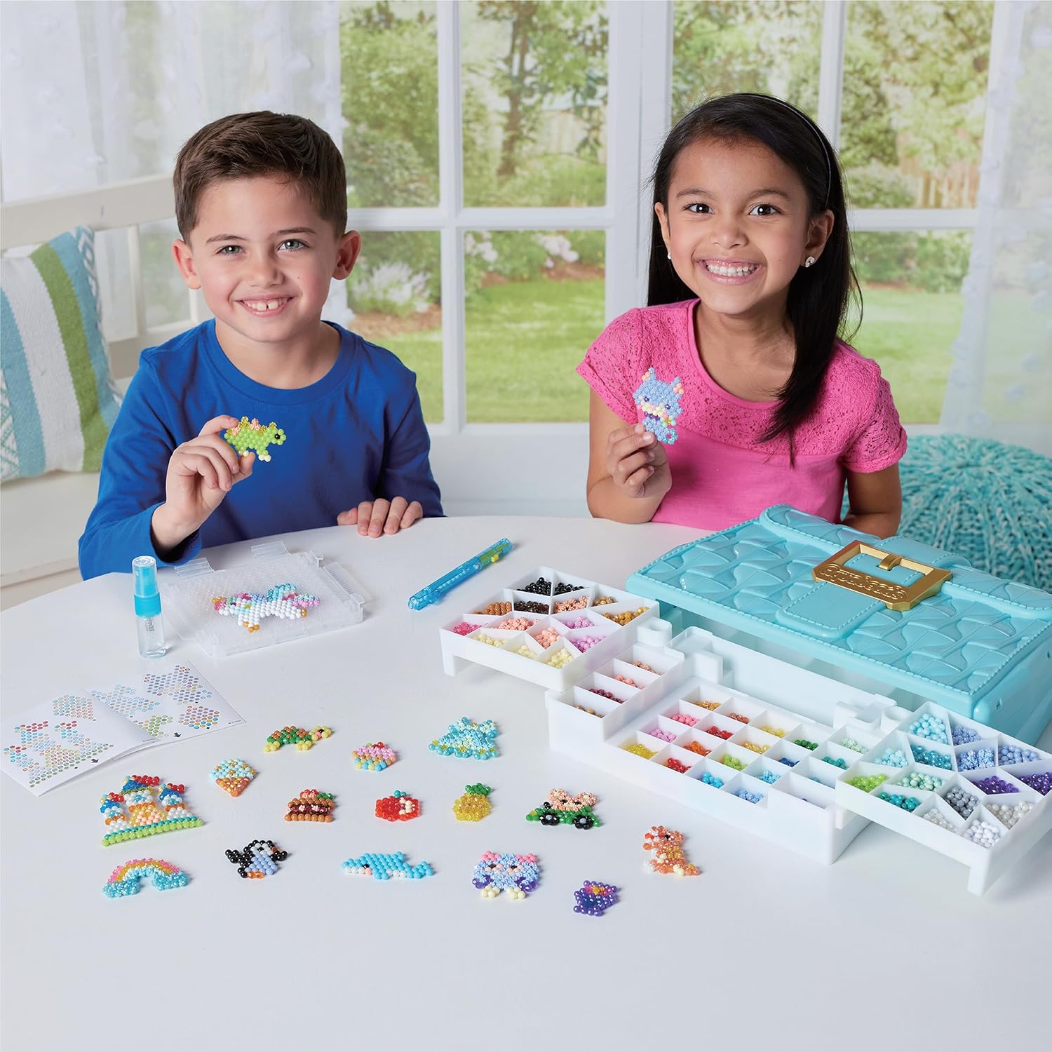 Aquabeads Designers Carry Case, Kids Crafts, Beads, Arts and Crafts, Complete Activity Kit for 4+