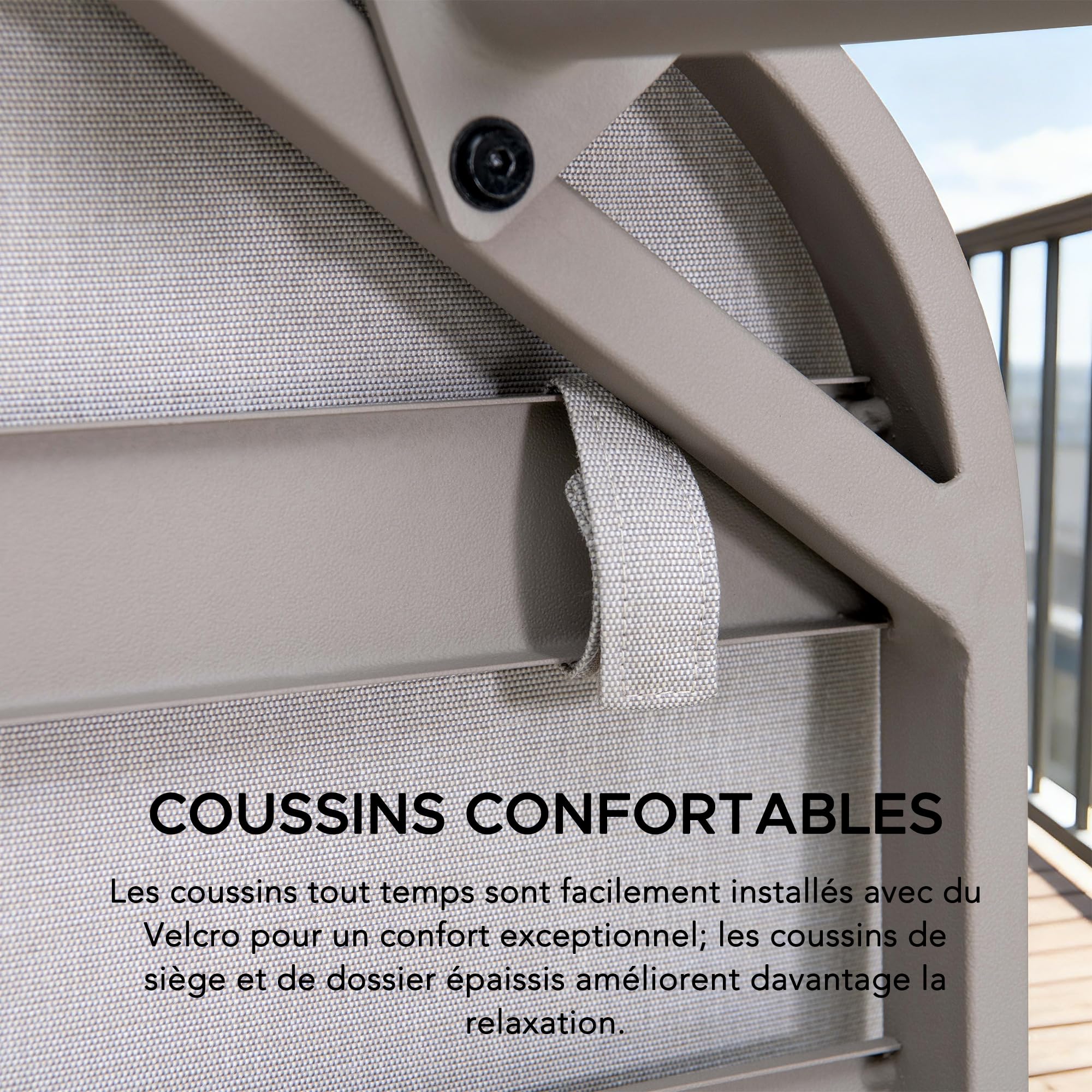 Sunjoy Lit Baningue Double d'Extérieur, avec Plateaux Latéraux et Coussins, Dossier en Rotin, Structure Métallique, Ensemble Canapé pour Bord de Piscine, Jardin - Gris