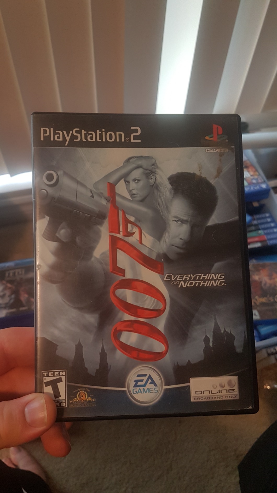 James Bond 007: Everything or Nothing - PlayStation 2 - Very Good - Used Game - Image 6