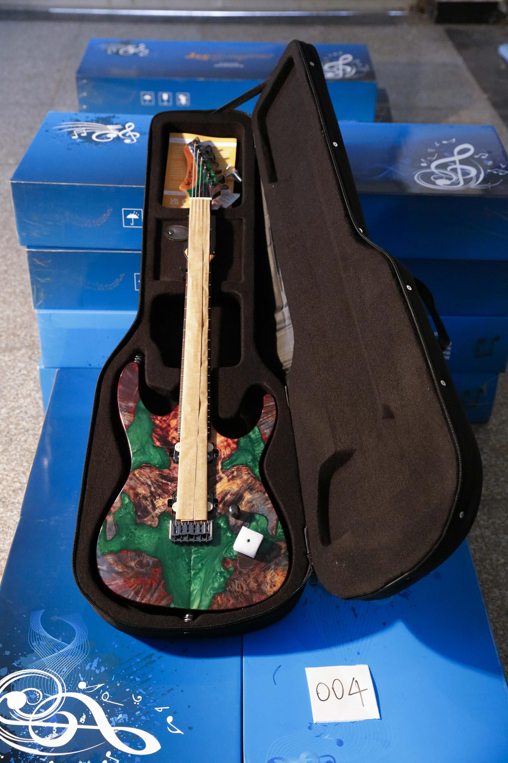 Amazon.com: Leo Jaymz Electric Guitar Monsoon Deluxe Series