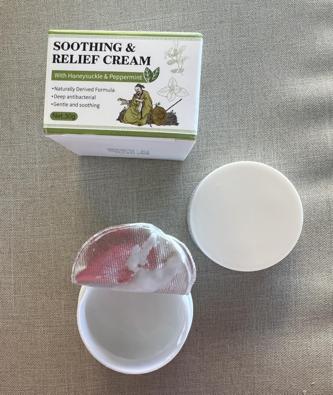 LFuTPm Soothing Relief Cream with Honeysuckle & Calendula, Cooling Anti Itch for Sensitive Skin,Moisturizing Cream for Various Parts of the Body, Fast-Absorbing & Non-Greasy Formula