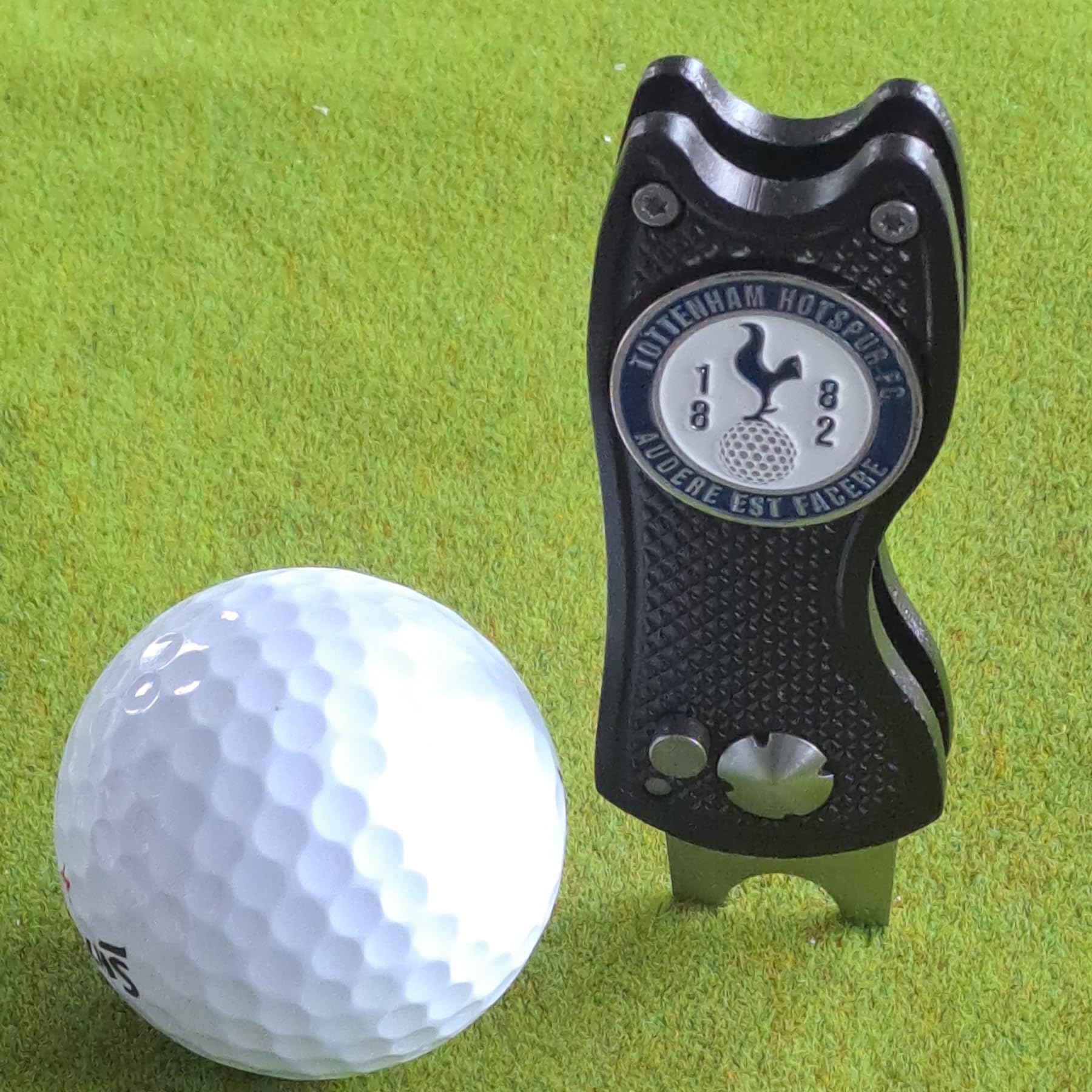 Spurs Ball Marker with Golf Divot Repair Tool - Gift Combo. Pitch Mark Tool has Pop-up Button & Foldable Tynes to Protect Pockets. Lightweight, Portable (black)