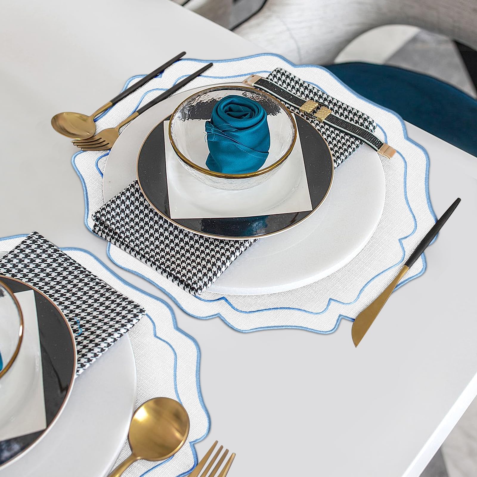 Tischsets aus Baumwollleinen, 38,1 cm, Stickerei, gewellt, rund, waschbar, Blumenform, für Hochzeit, Babyparty, Bankett, Party, Tischdekoration, 8 Sets mit blauen und weißen Schleifen, 38,1 cm