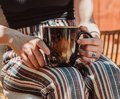 Miniatura 4 de Silver Buffalo Harry Potter Marauder's Map - Taza de cerámica de 18 onzas del mundo mágico  Taza de café grande para expreso, té