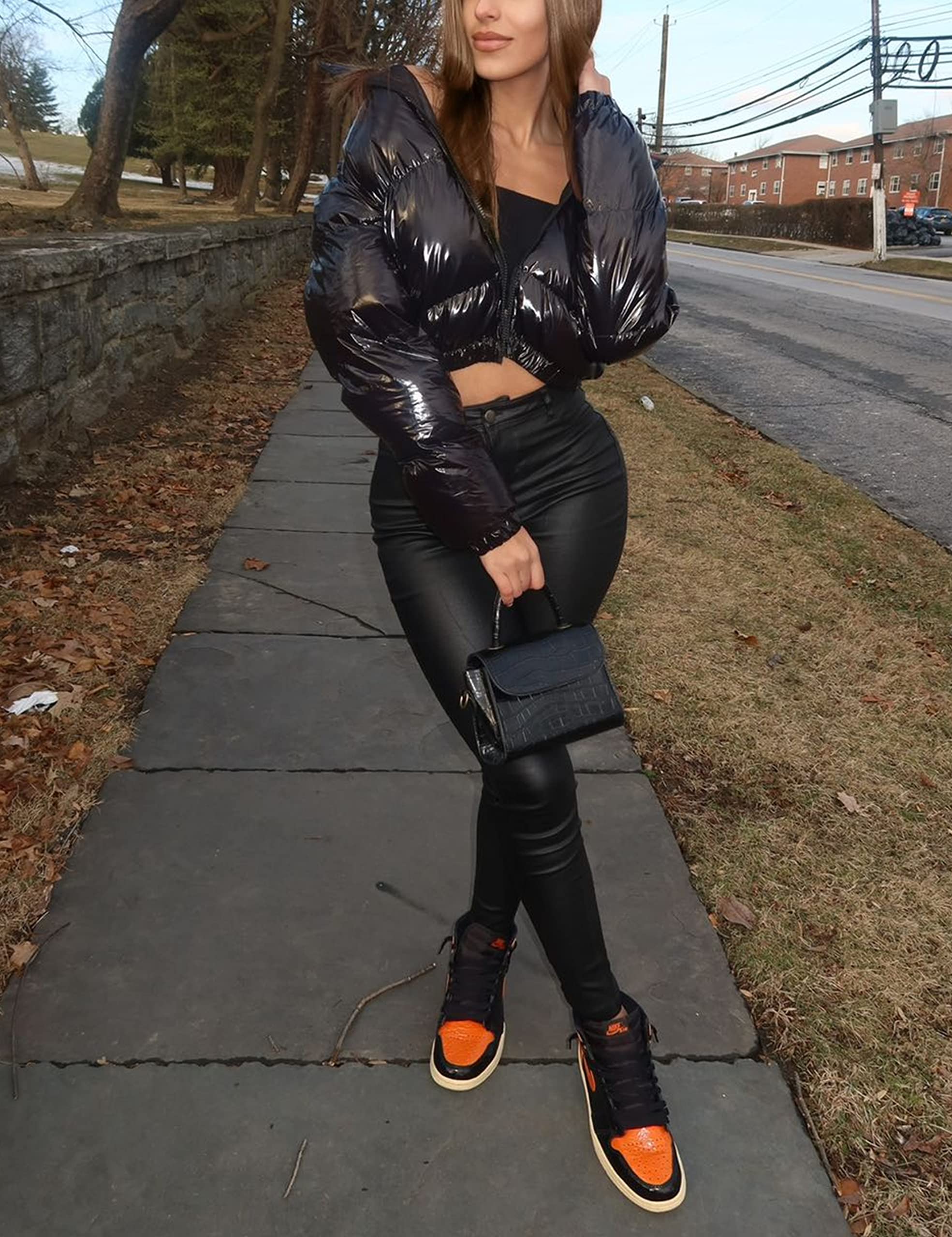 Uaneo Damen Cropped Puffer Jacke Winter Glänzend Reißverschluss Kurze Bubble Puffy Mäntel