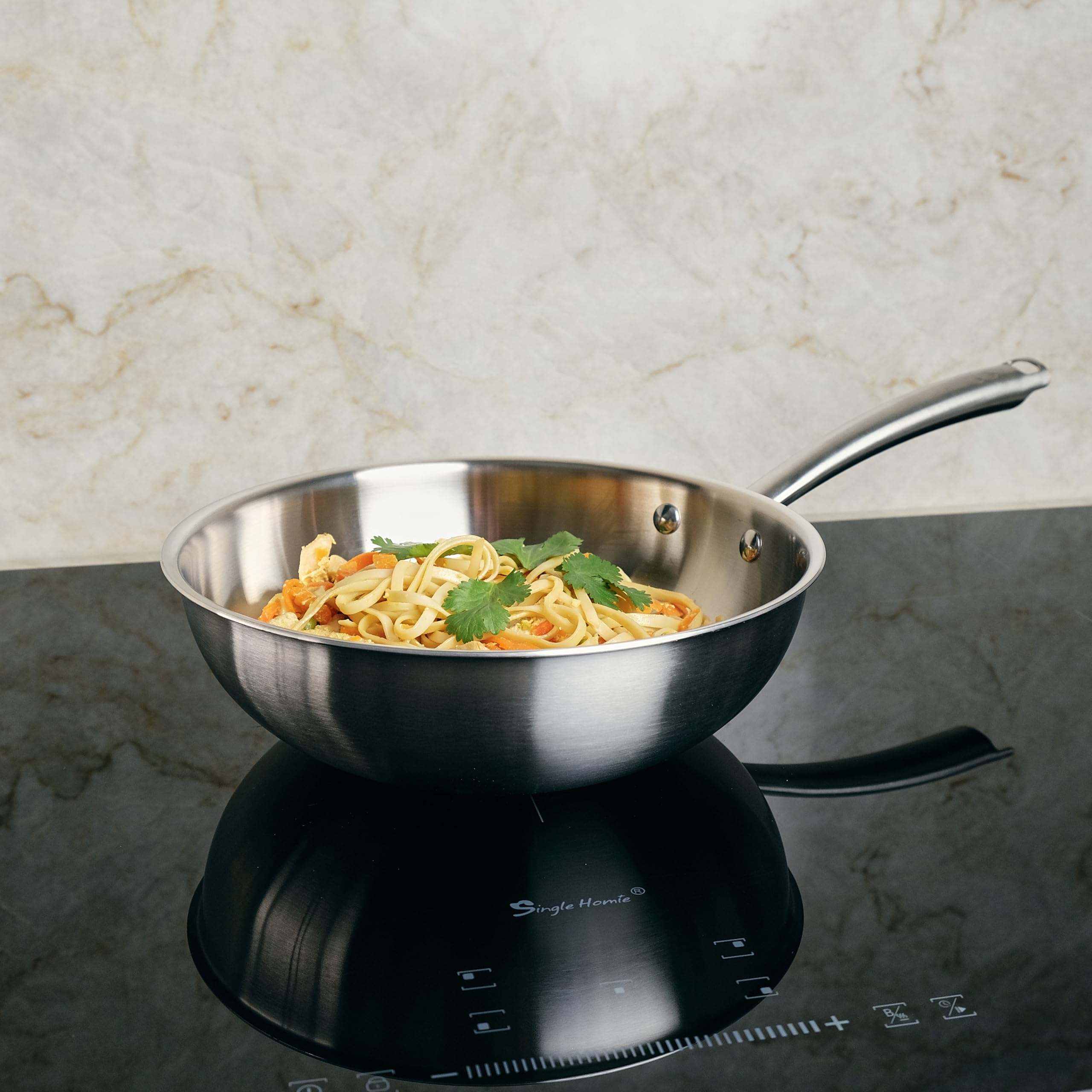 KAMBERG - Wok Ø28 cm en Acier Inoxydable 18/10 Triply - Sans PFAS - Couvercle inclus - Tous feux dont induction et four - 0008281, Gris