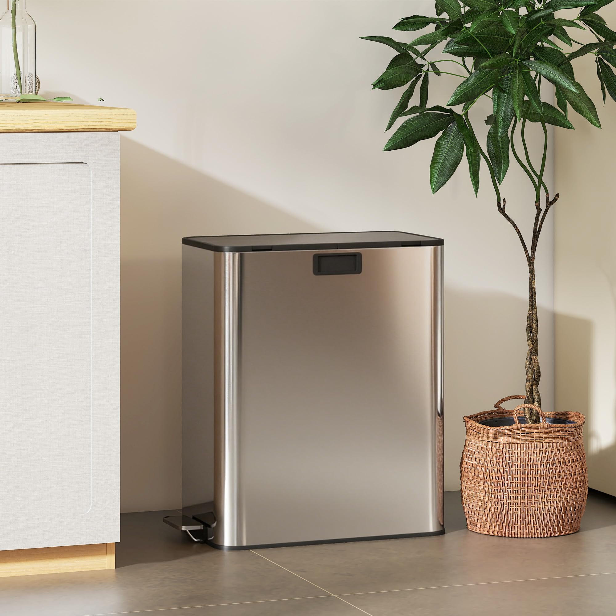 HOMCOM Küchenmülleimer 2 x 28L Edelstahl-Tretmülleimer mit Soft-Close-Schmetterlingsdeckel, herausnehmbaren Inneneimern, 2 Fächern, Mülltrennsysteme, für Recycling und Müll, Silberton