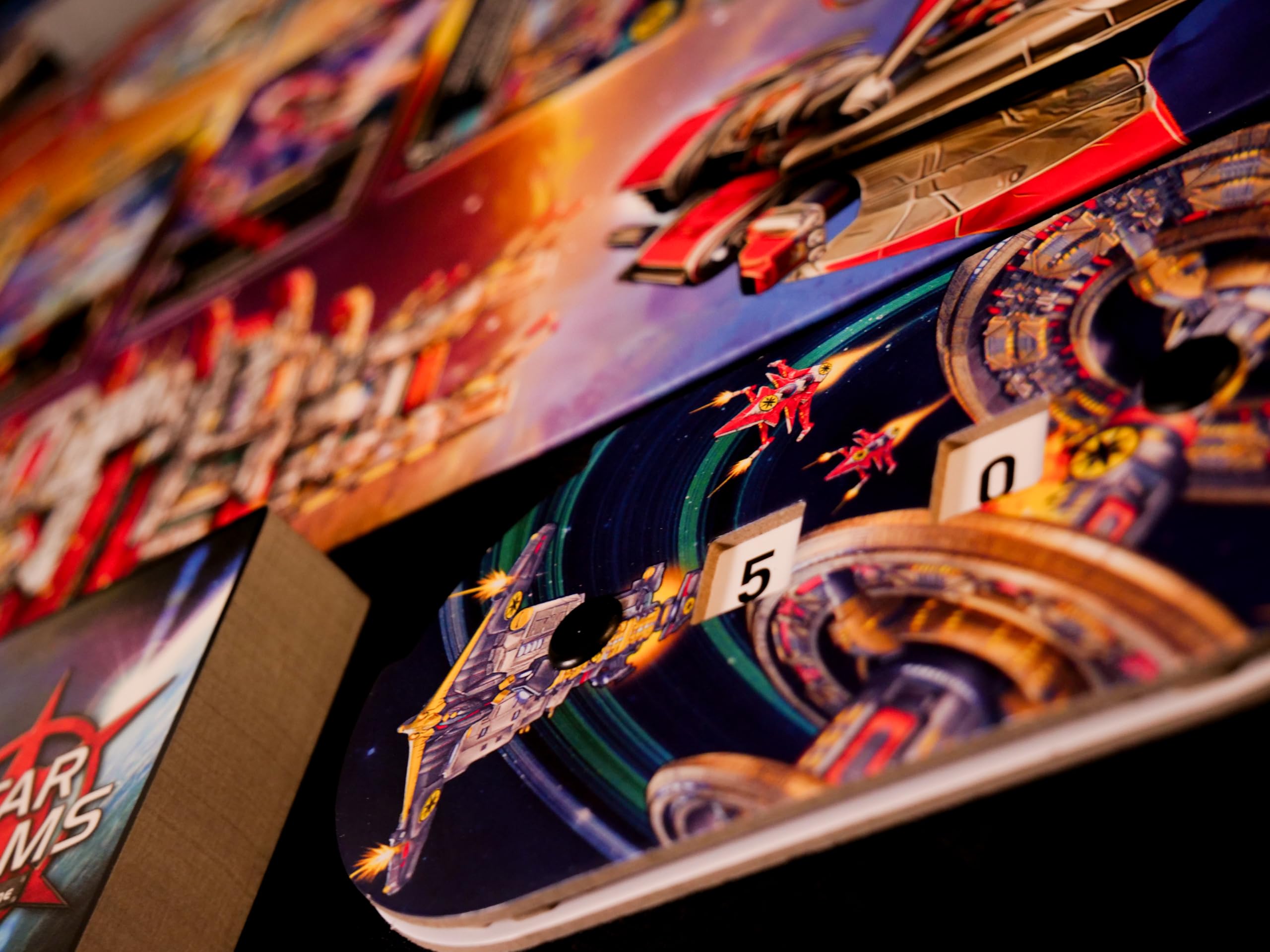 IELLO Star Realms Rise of Empire – Jeu de Deck-Building Legacy et Stratégie Spatiale – Campagne Évolutive en 12 Scénarios – 2 Joueurs – Dès 12 Ans