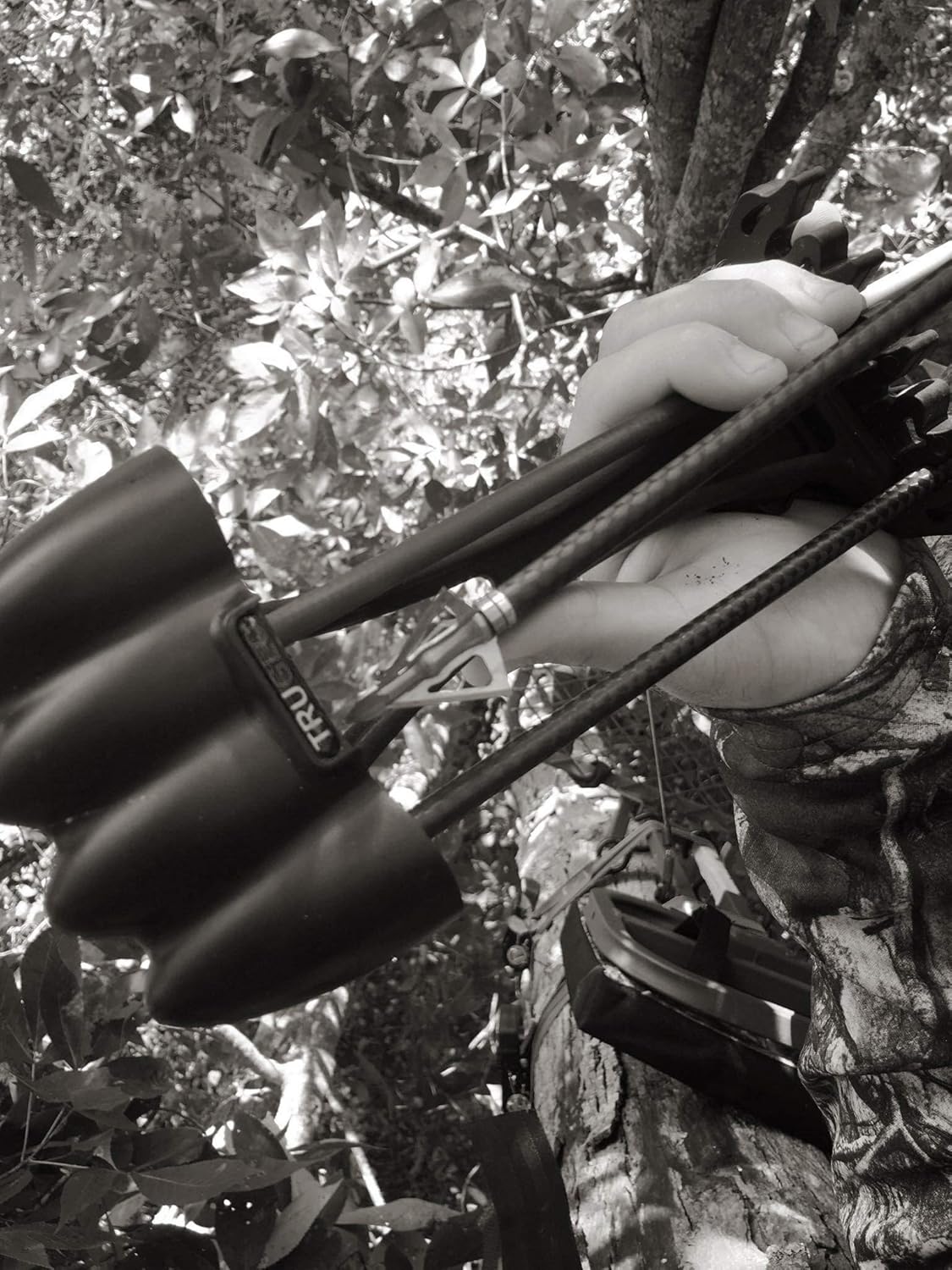 TRUGLO Tuff-Loc 4-Arrow Quiver Black : Archery Quivers : Sports & Outdoors