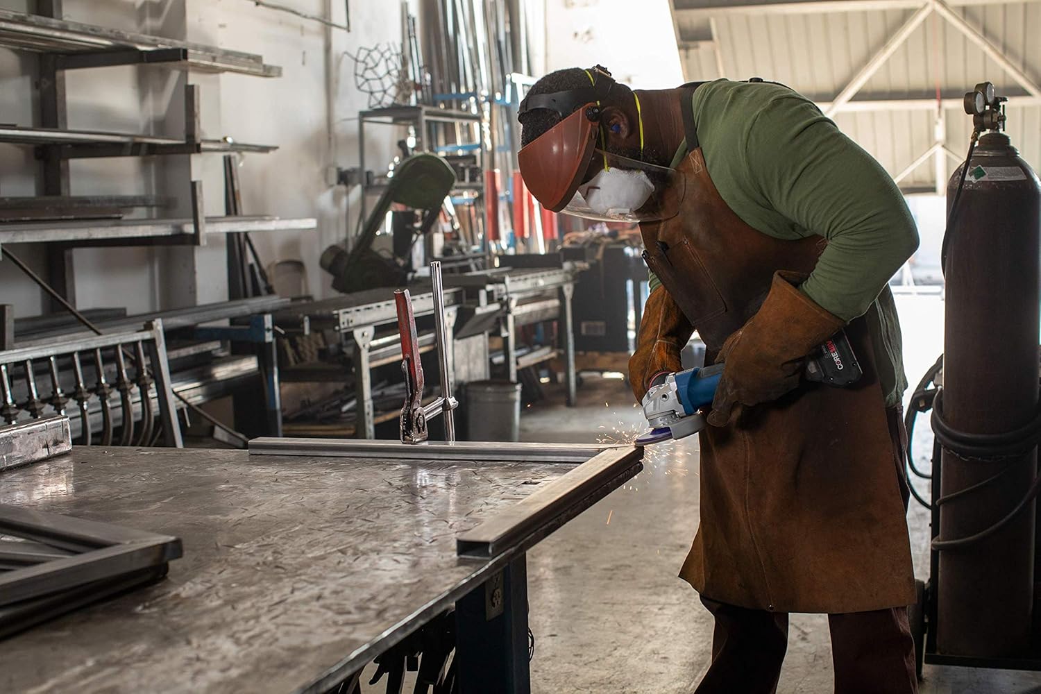 Bosch - Brandclub - BOSCH FDX2950120 1-Piece 5 In. X-LOCK Flap Disc 120 Grit Compatible With 7/8 In. Arbor Type 29 For Applications In Metal Blending And Grinding - View #7